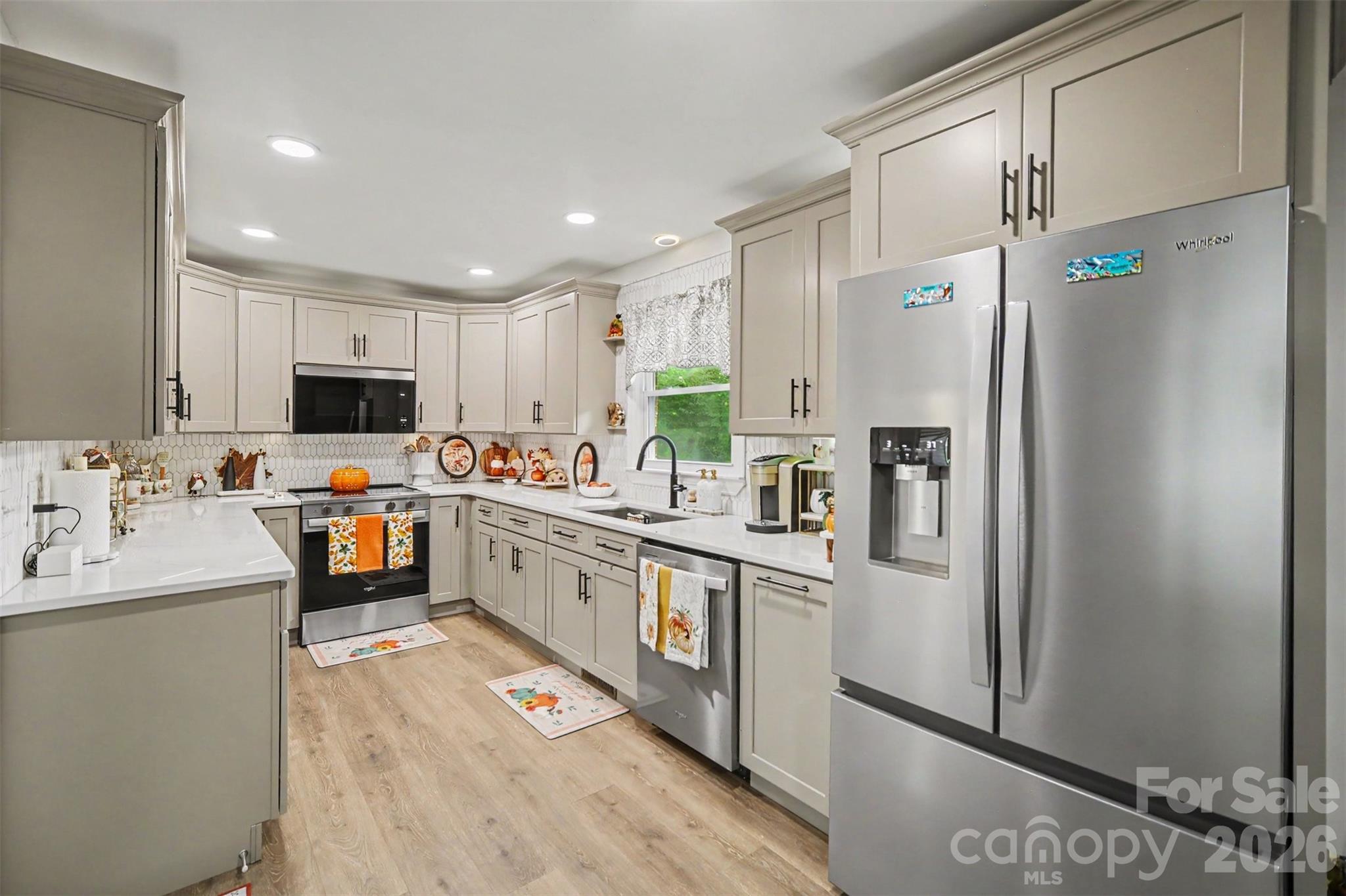 Single Family Residence at 1308 E Stagecoach Trail, Lawndale, photo 14 of 30