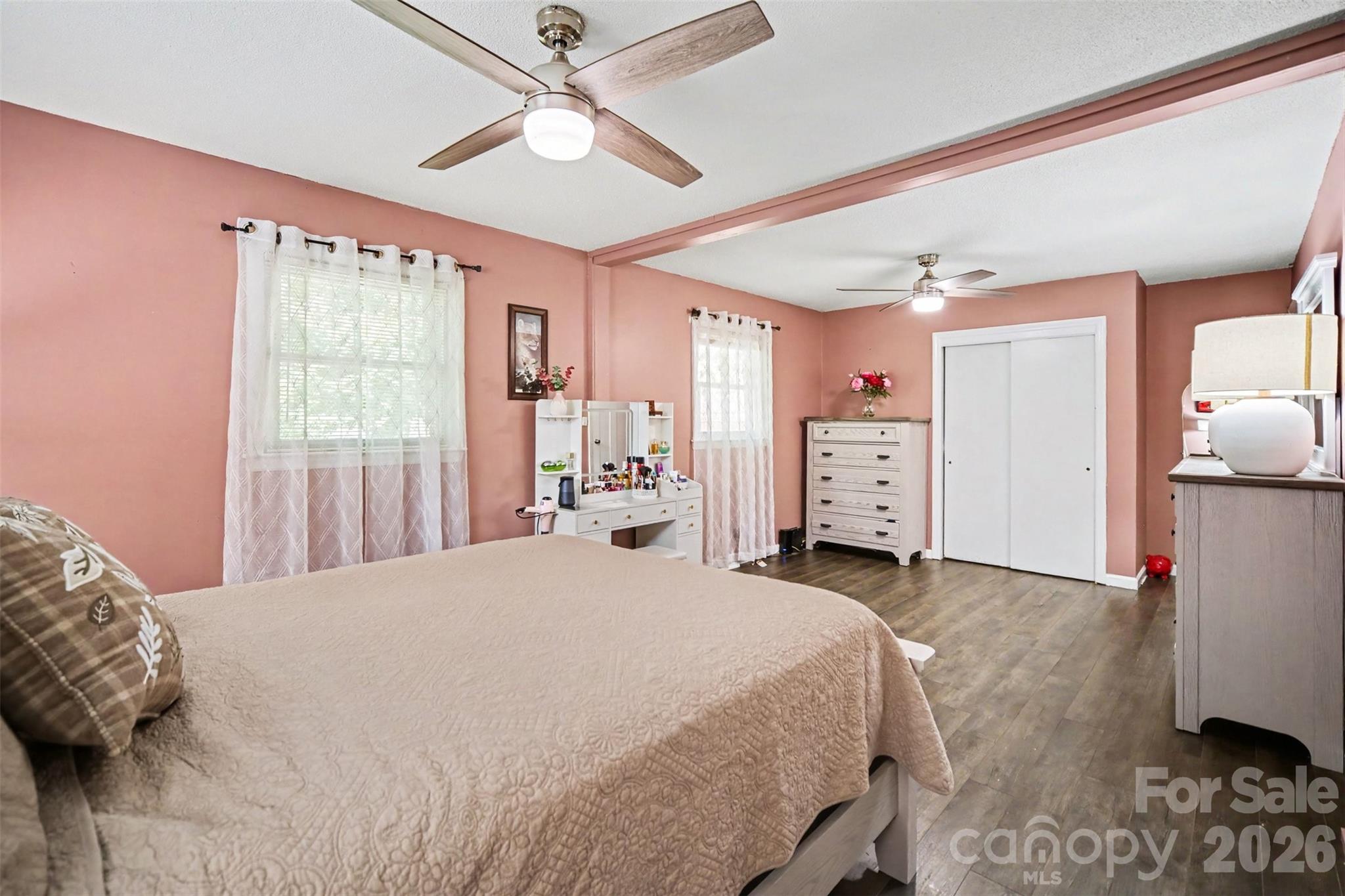 Single Family Residence at 1308 E Stagecoach Trail, Lawndale, photo 17 of 30