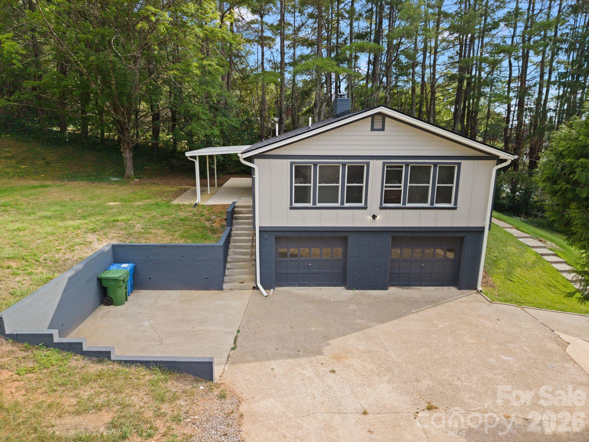 Single Family Residence at 65 Dogwood Grove, Asheville, photo 36 of 48