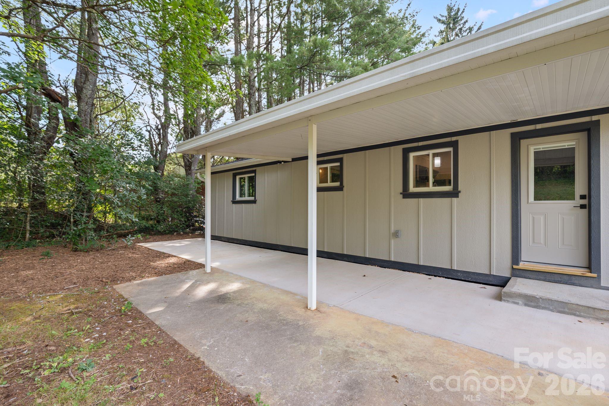 Single Family Residence at 65 Dogwood Grove, Asheville, photo 41 of 48