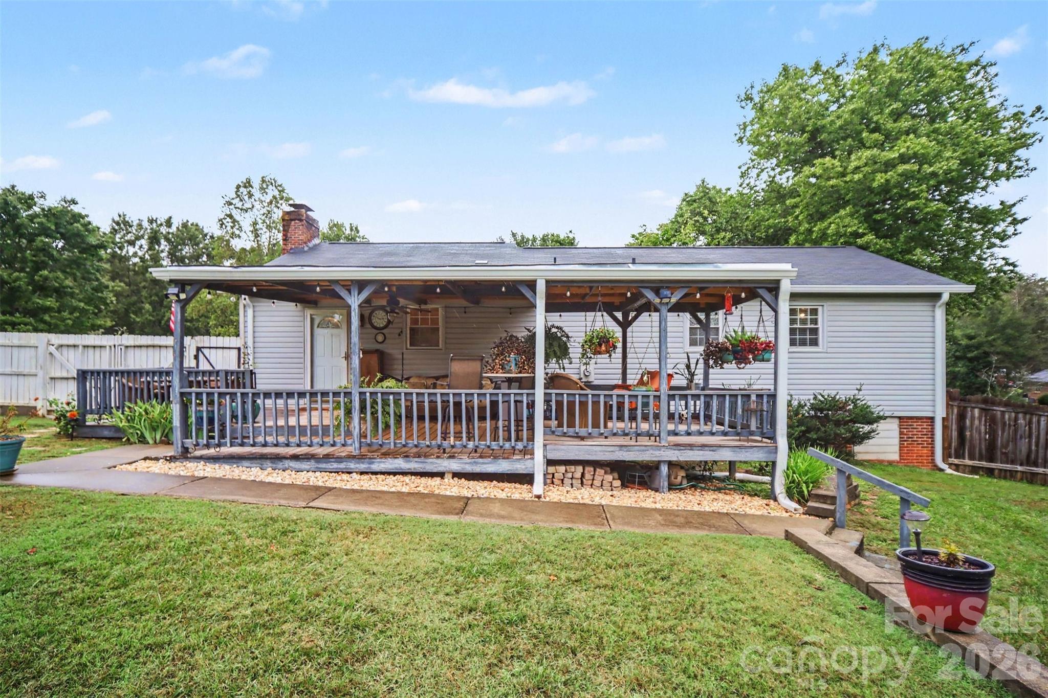 Single Family Residence at 205 Wrentree Lane, Gastonia, photo 18 of 21