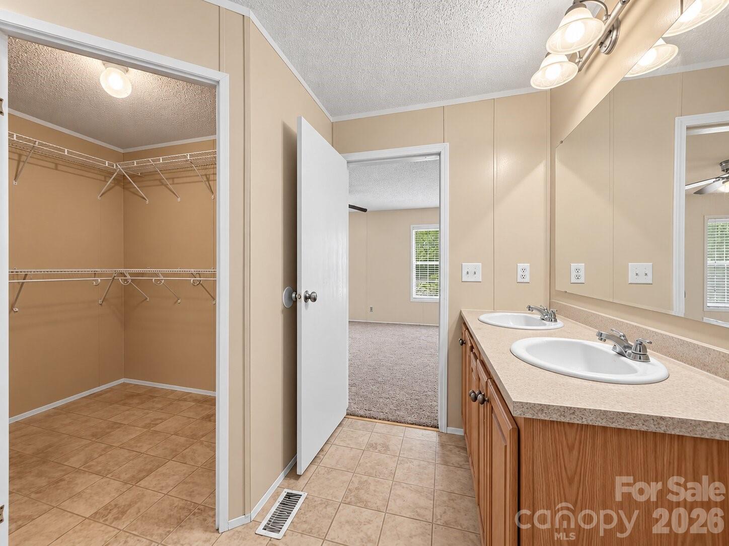Single Family Residence at 34 Justin Lane, Cameron, photo 23 of 27