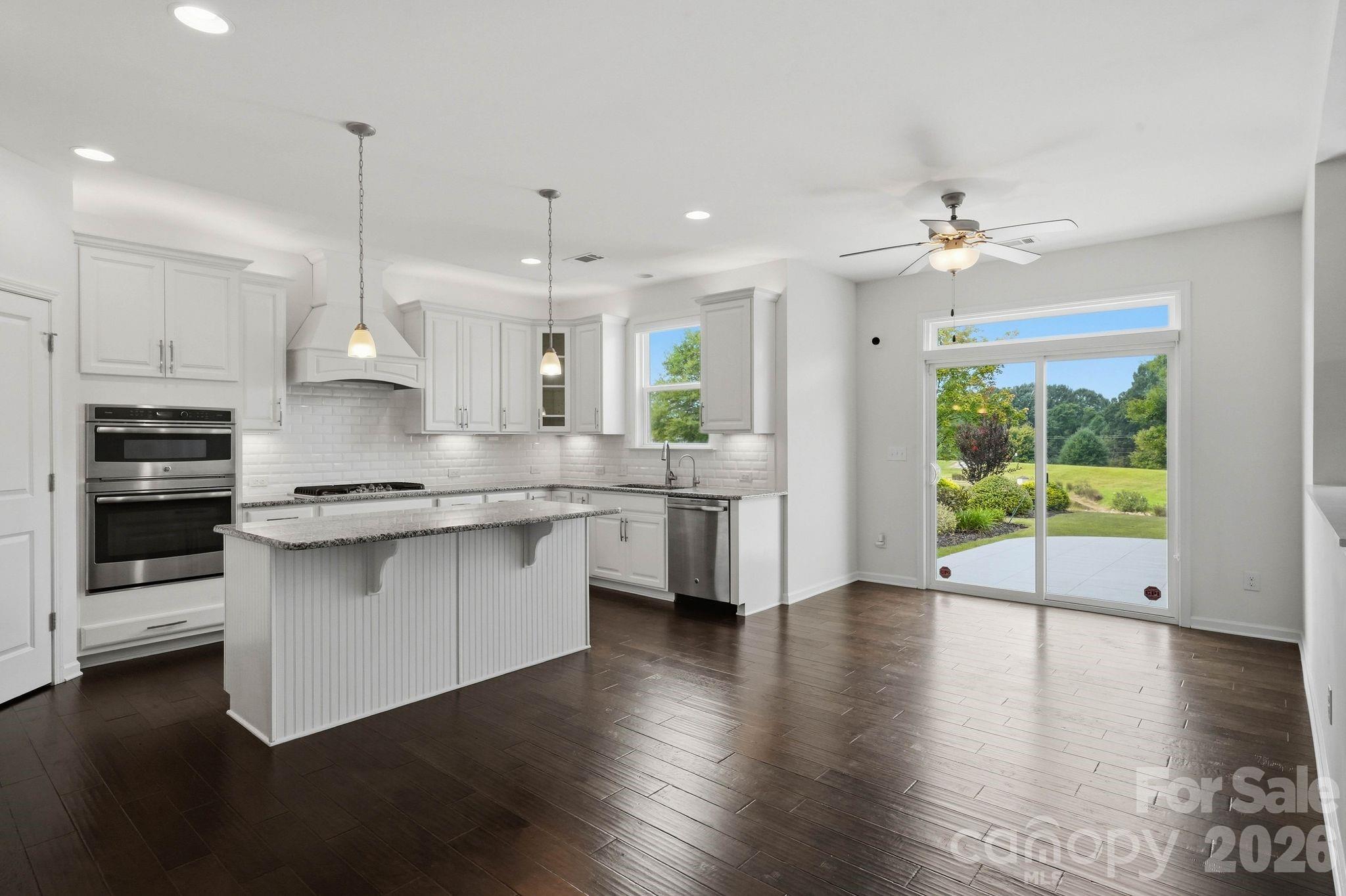 Single Family Residence at 108 Heron Cove Loop, Mooresville, photo 13 of 47