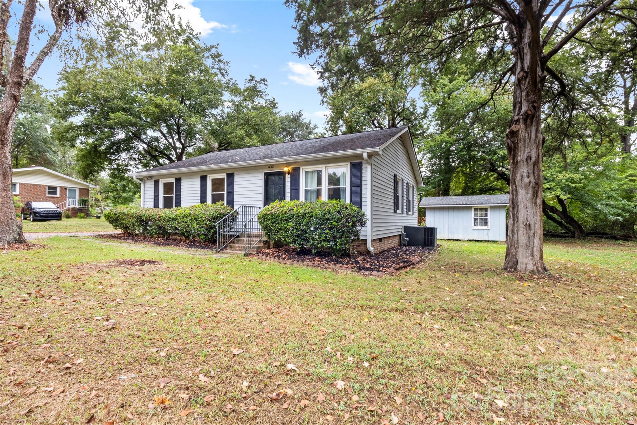 Single Family Residence at 4012 Crestview Drive, Rock Hill, photo 4 of 41