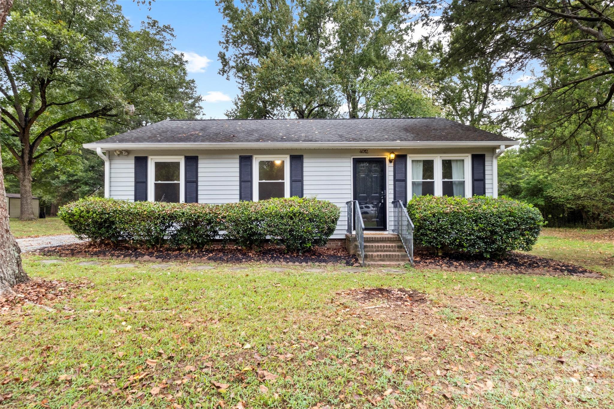 Single Family Residence at 4012 Crestview Drive, Rock Hill, photo 5 of 41