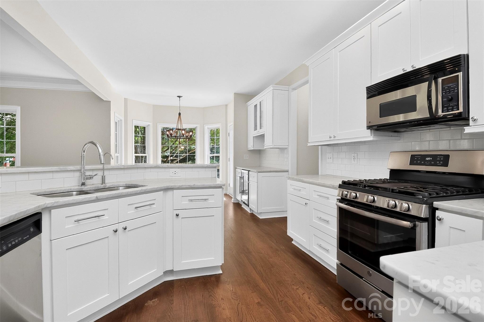 Single Family Residence at 8915 Whittingham Drive, Waxhaw, photo 11 of 48