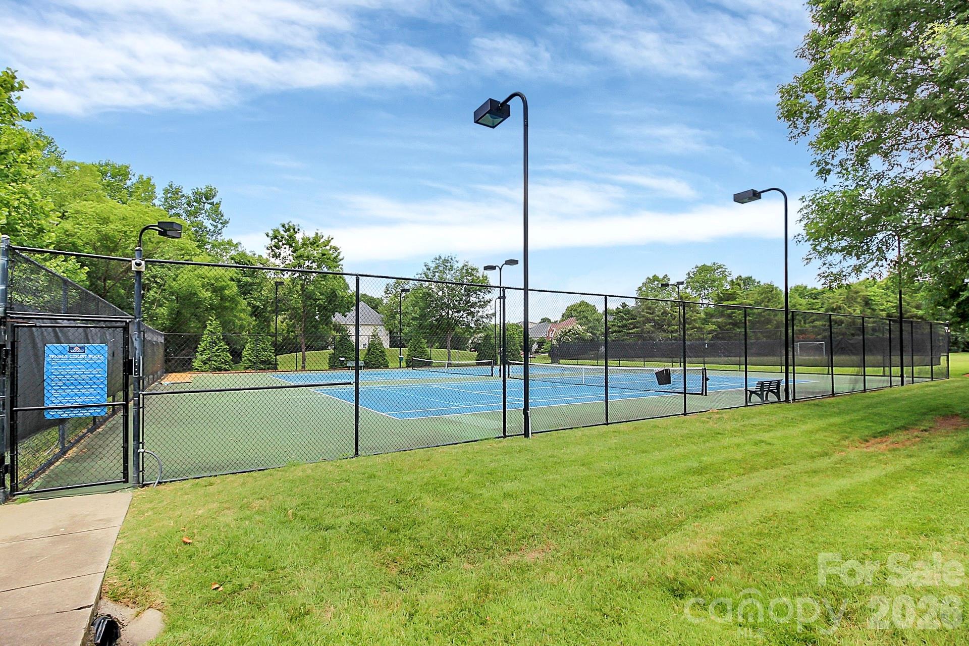 Single Family Residence at 8915 Whittingham Drive, Waxhaw, photo 46 of 48