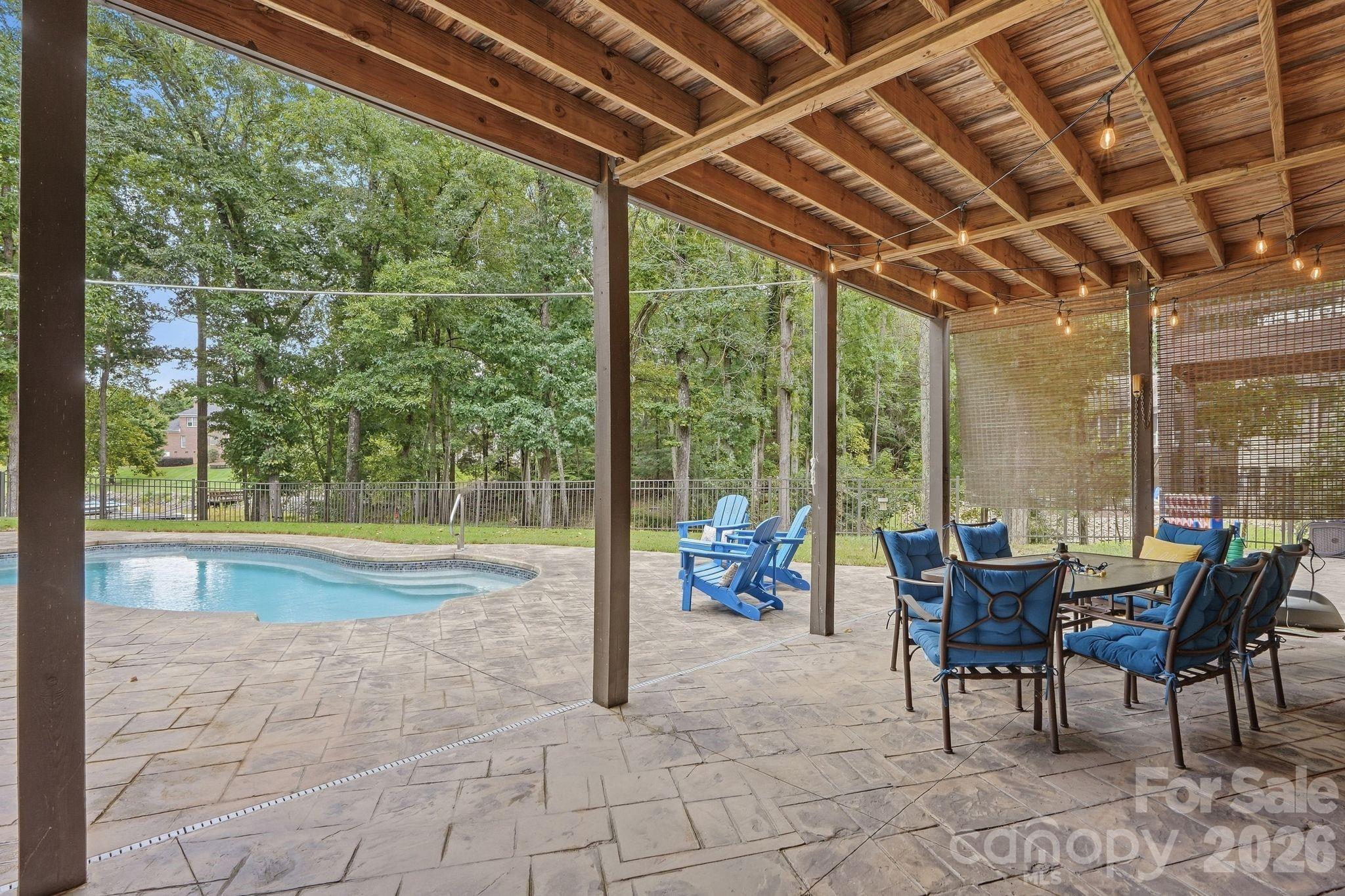 Covered porch - Basement - 2055 Tiger Paw Lane, York