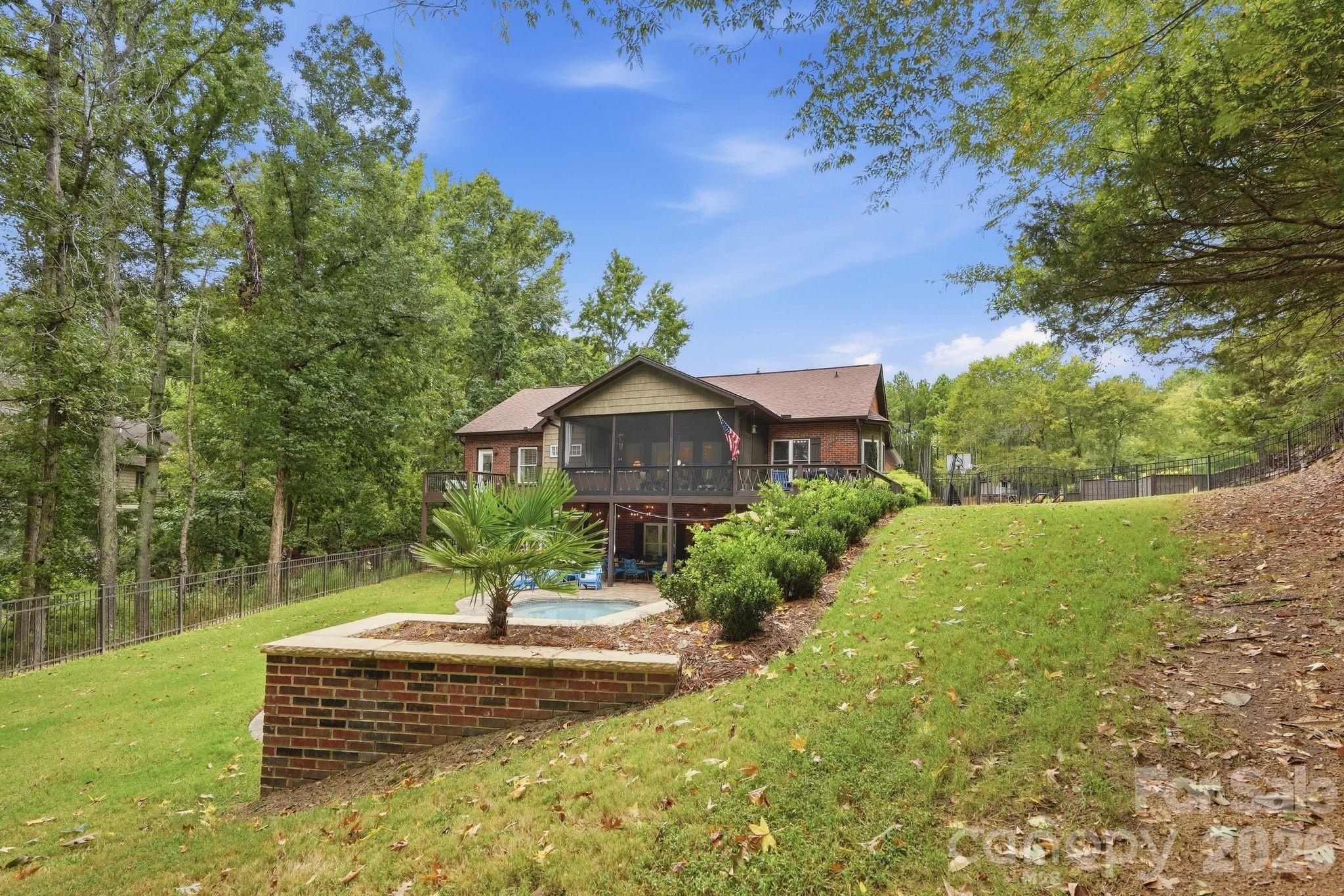 Single Family Residence at 2055 Tiger Paw Lane, York, photo 40 of 48