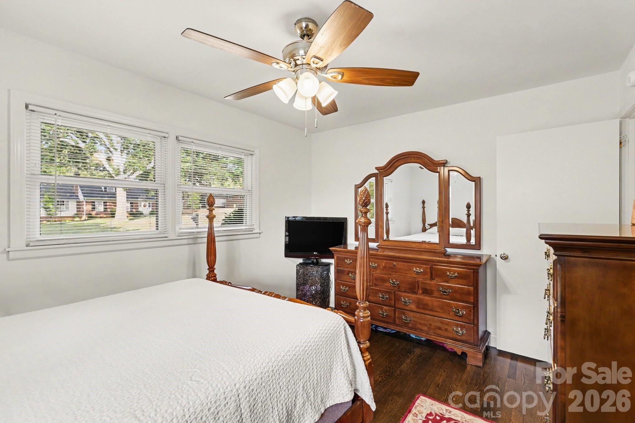 Single Family Residence at 1910 Wildwood Road, Gastonia, photo 24 of 42