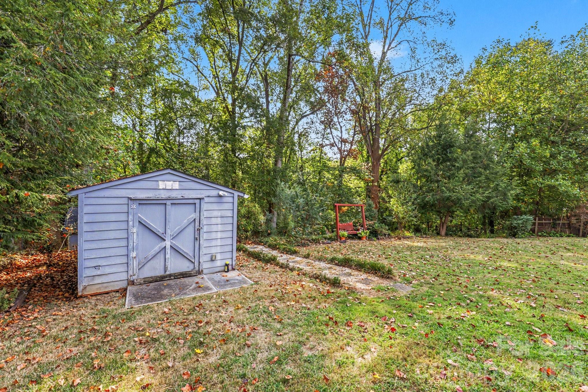 Single Family Residence at 1910 Wildwood Road, Gastonia, photo 29 of 42