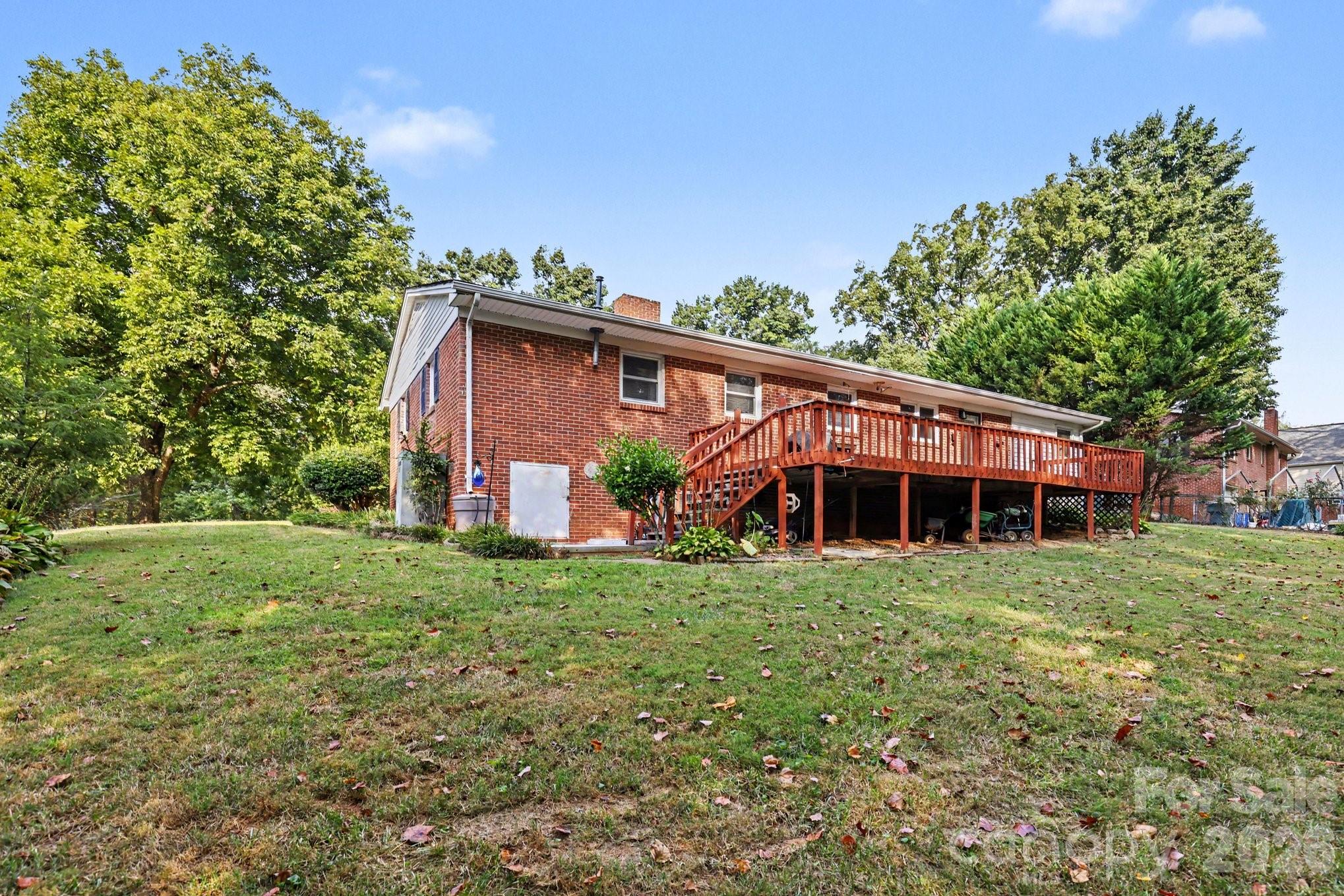 Single Family Residence at 1910 Wildwood Road, Gastonia, photo 34 of 42
