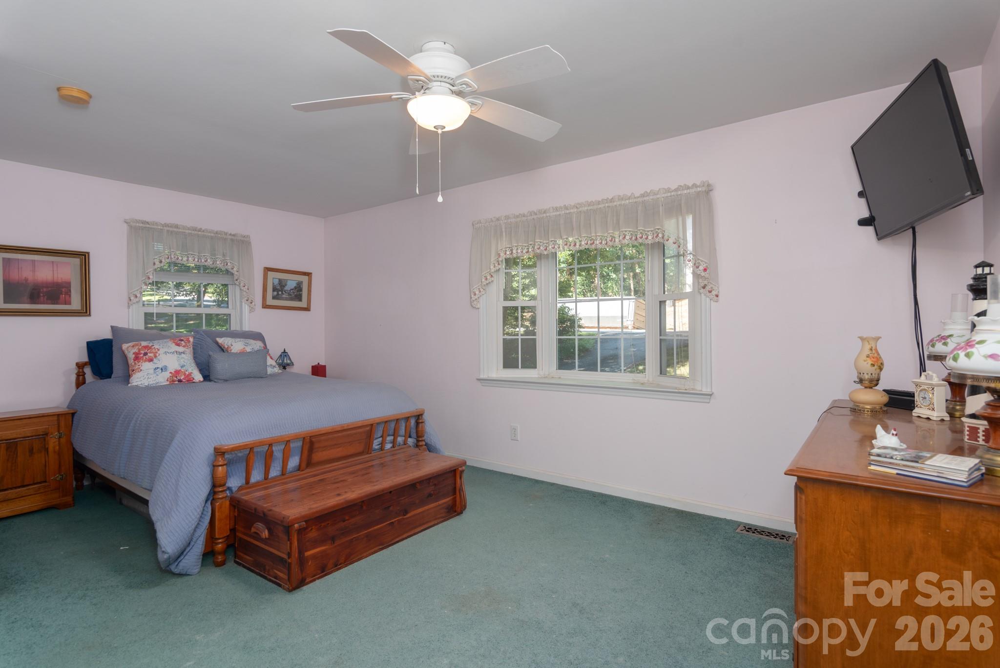Guest Bedroom - 7889 Tradewinds Drive, Sherrills Ford