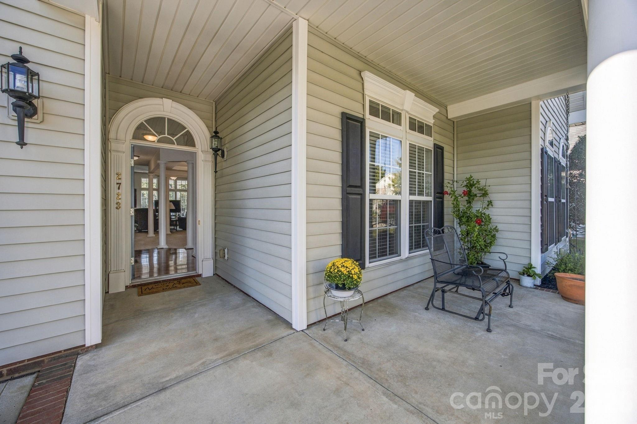 Single Family Residence at 2723 Sunberry Lane NW, Concord, photo 4 of 29