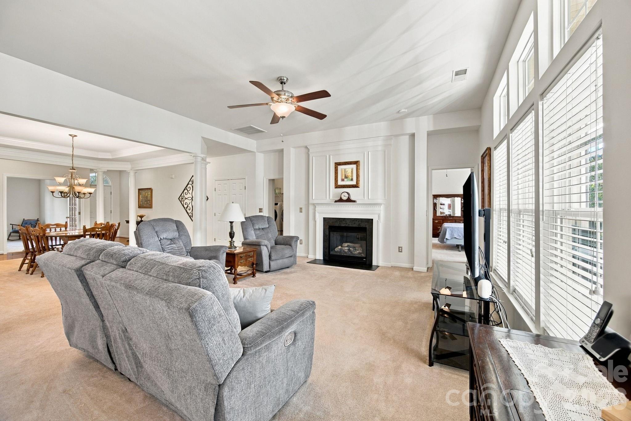 Single Family Residence at 2723 Sunberry Lane NW, Concord, photo 11 of 29