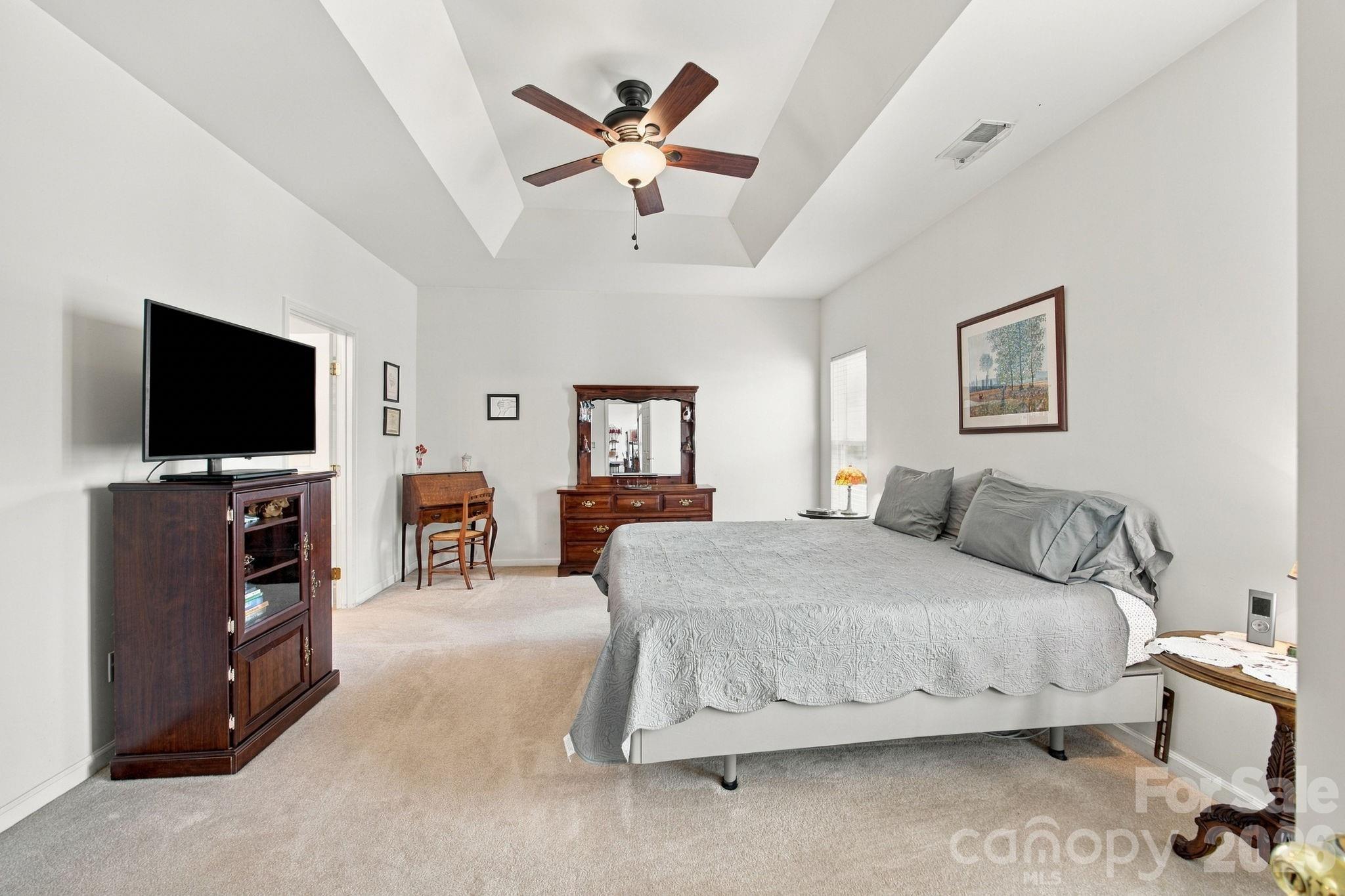 Single Family Residence at 2723 Sunberry Lane NW, Concord, photo 16 of 29
