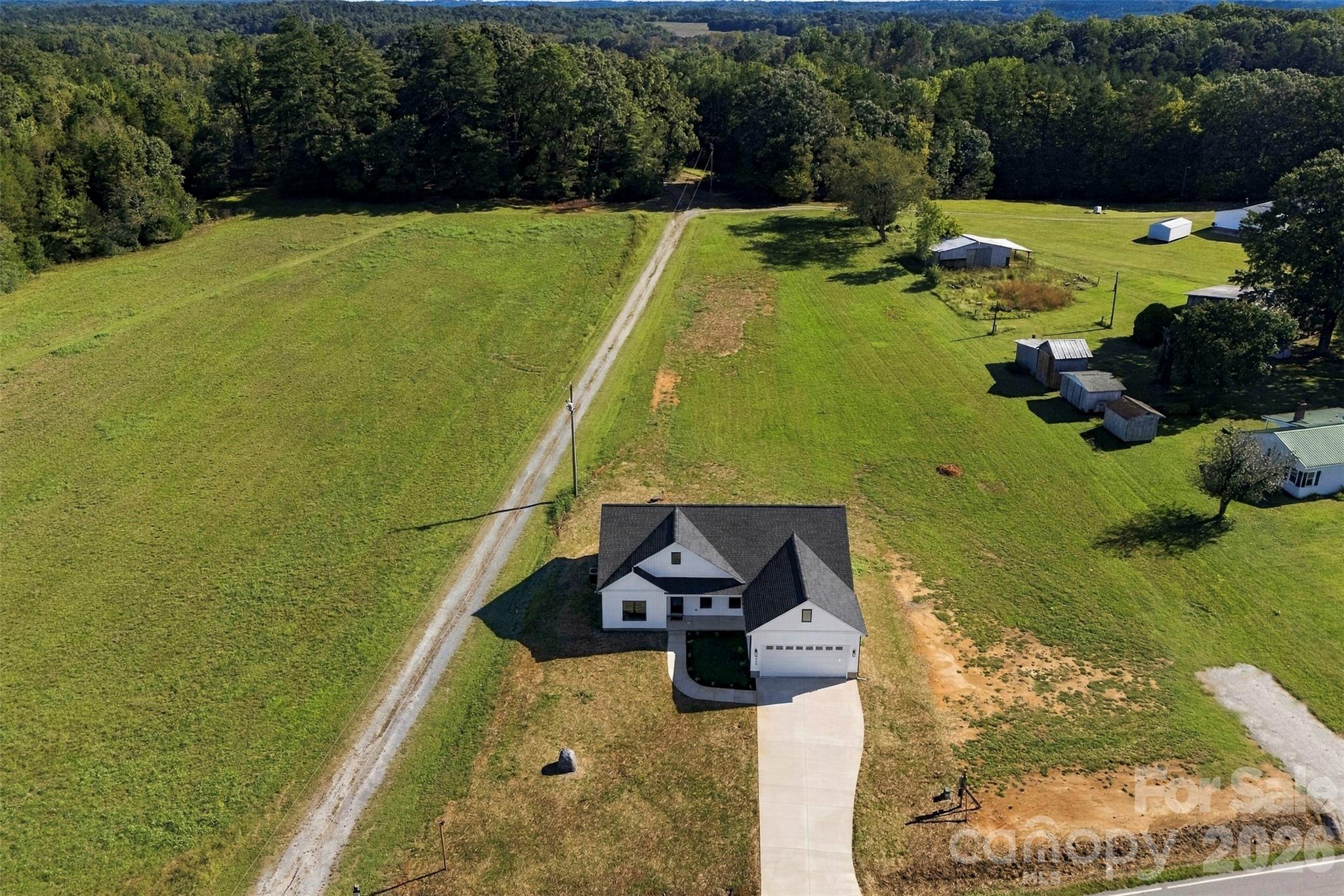 Single Family Residence at 5866 Old Mocksville Road, Salisbury, photo 2 of 45