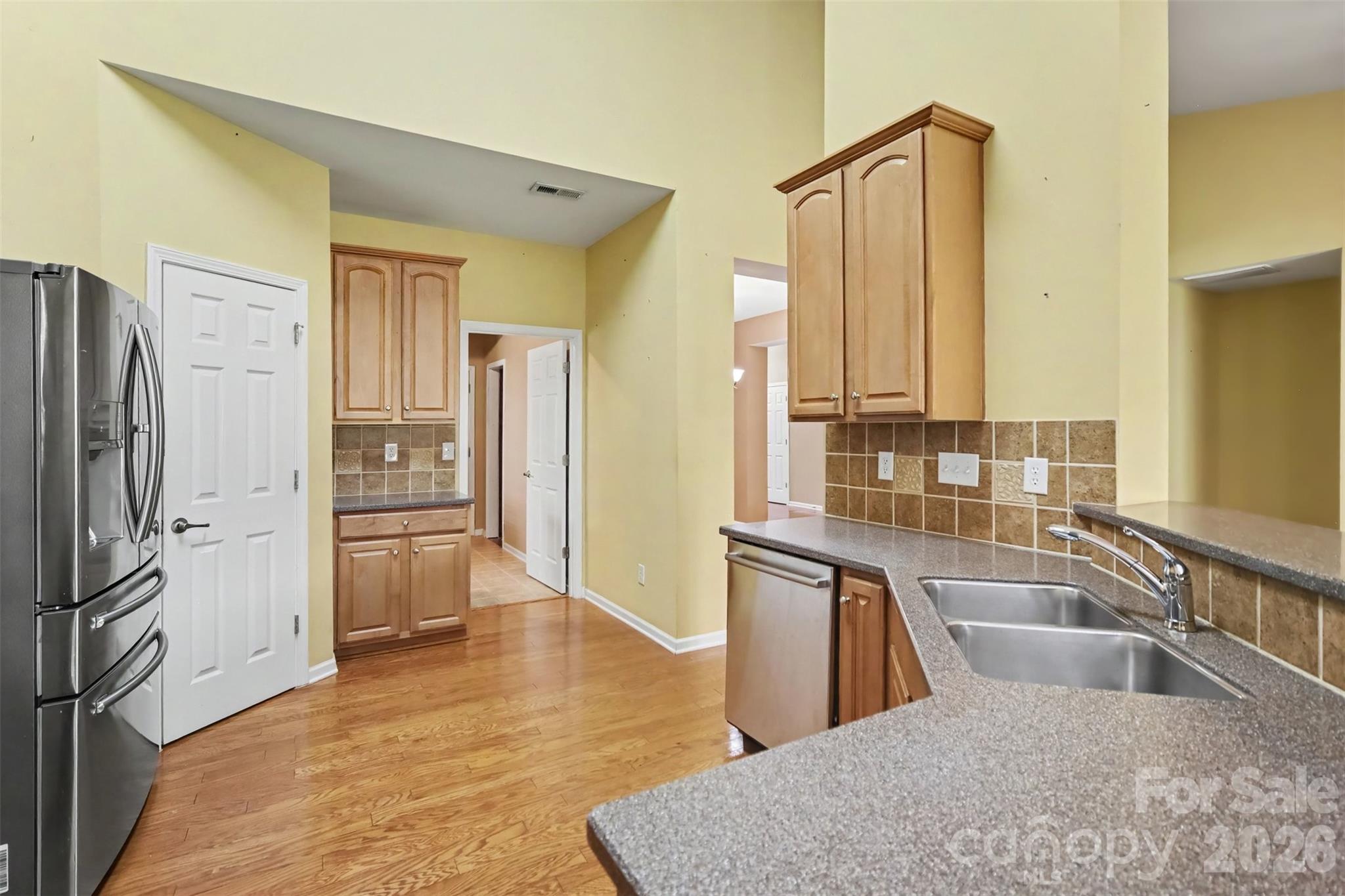 Kitchen - 201 Augustus Lane, Mount Holly