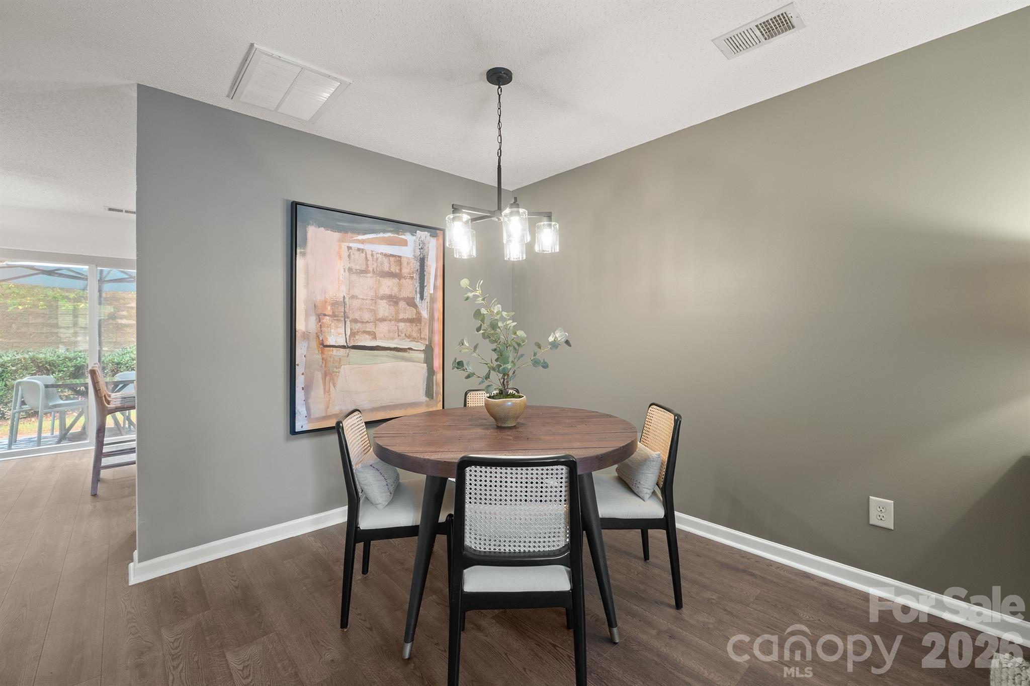 dining area - 109 Summerwood Drive, Mooresville