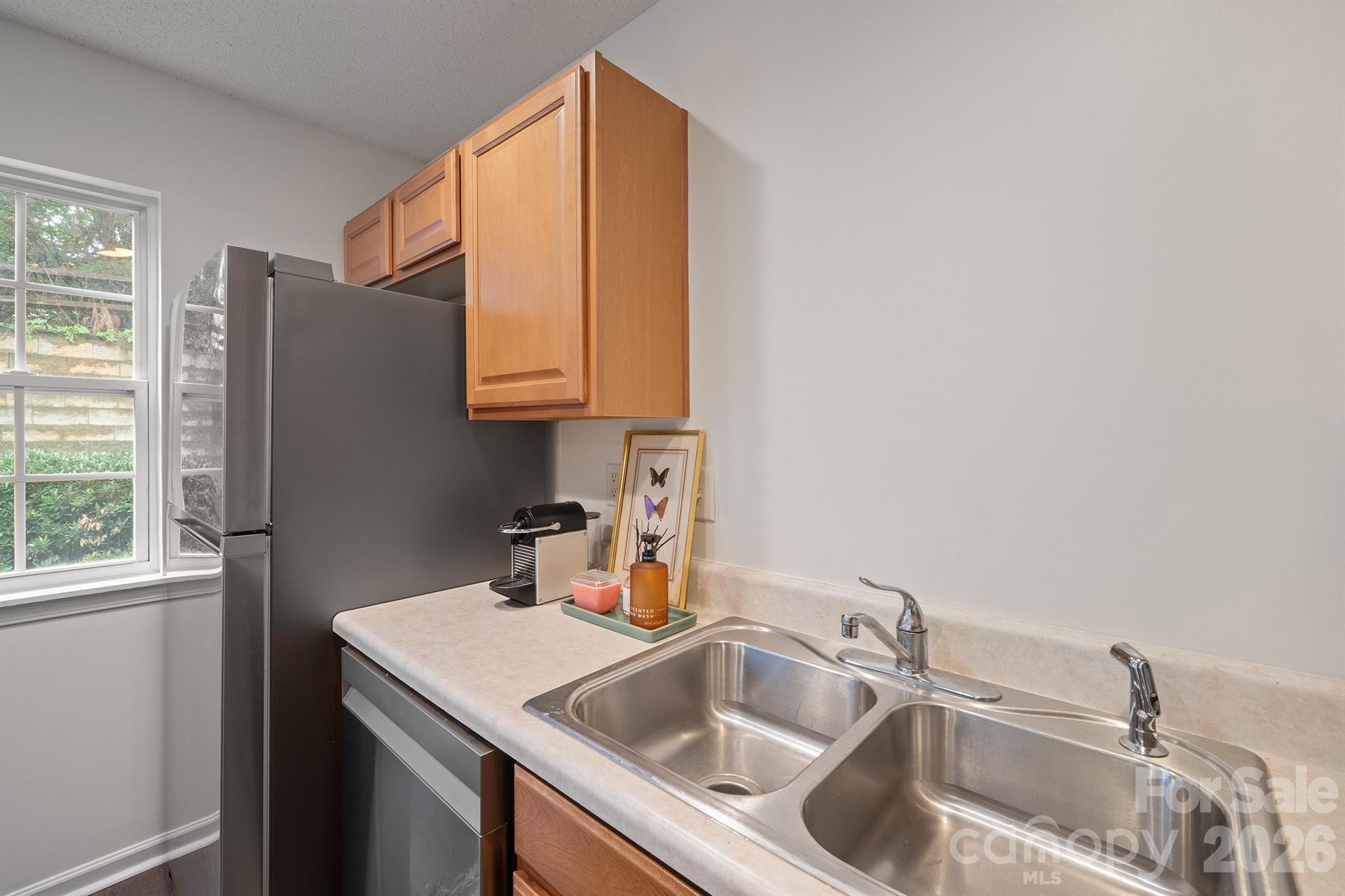 kitchen - 109 Summerwood Drive, Mooresville
