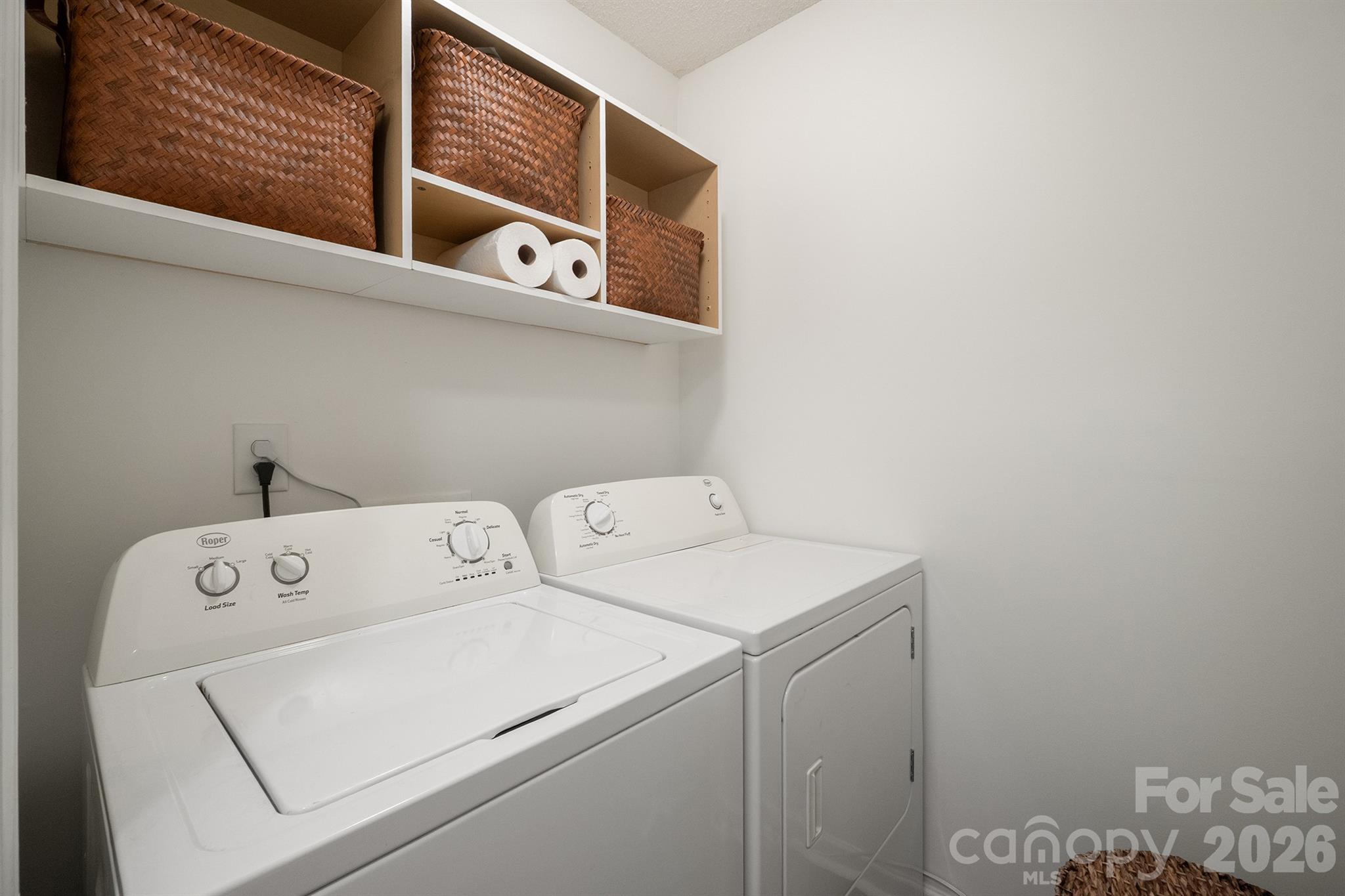 laundry room - 109 Summerwood Drive, Mooresville