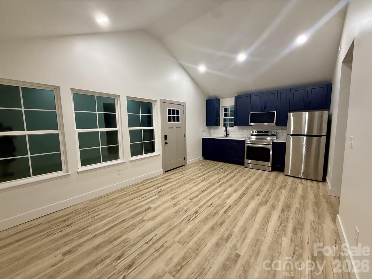 Single Family Residence at 111 Cotton Grove Road, Lexington, photo 7 of 10
