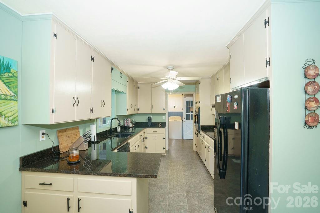 Kitchen 2 - 217 Salisbury Street, Rockwell