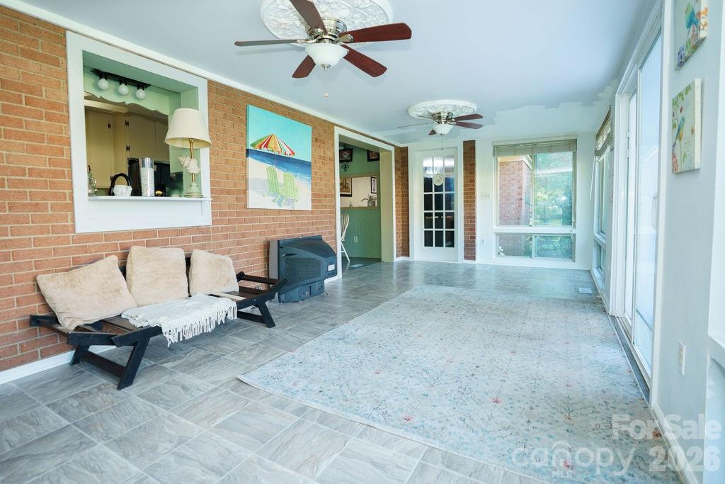 Sunroom - 217 Salisbury Street, Rockwell