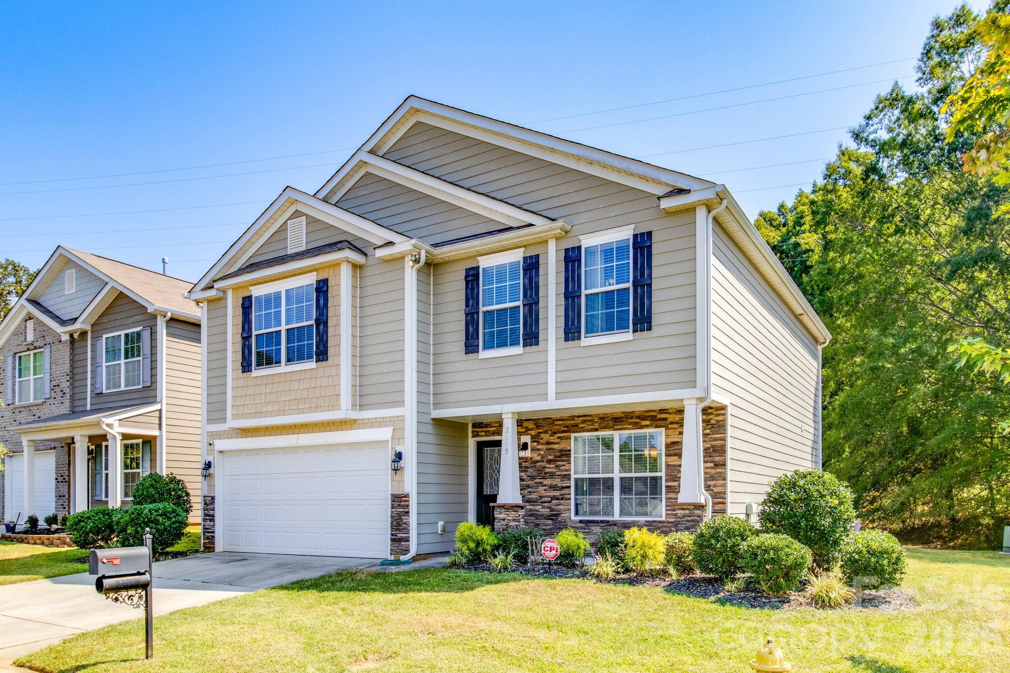 Single Family Residence at 2115 Fieldstone Gate Cove, Monroe, photo 2 of 40