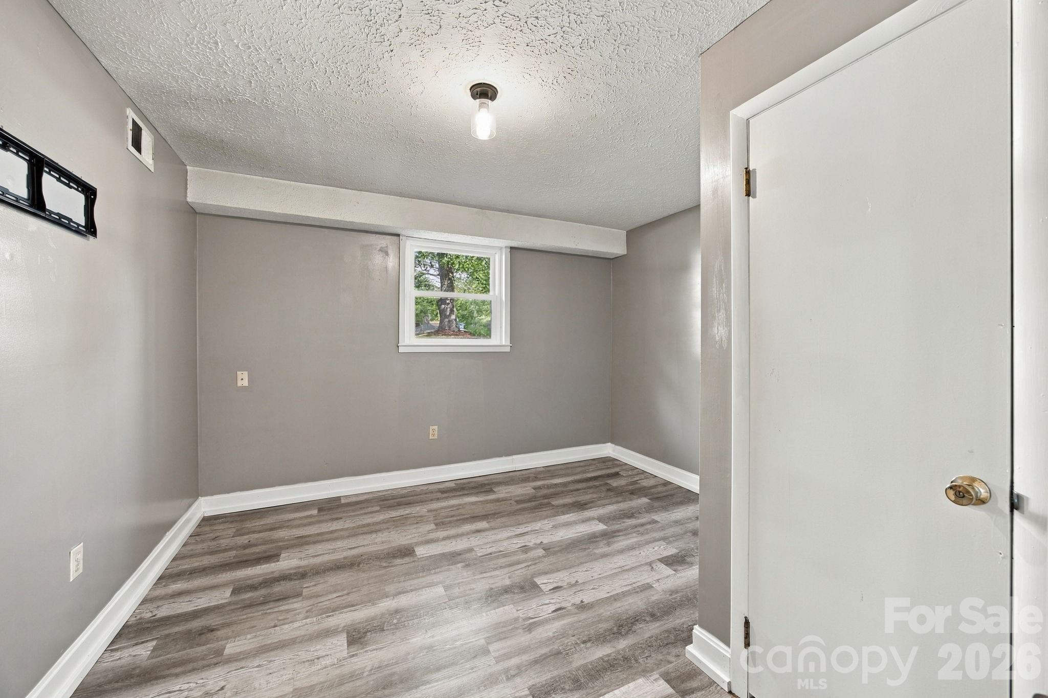 Single Family Residence at 2935 Palmer Place, Hudson, photo 17 of 35