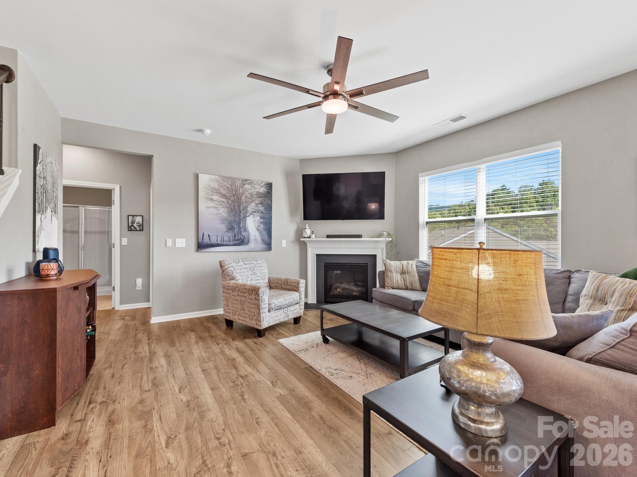 Single Family Residence at 166 Amblers Knoll Road, Weaverville, photo 5 of 45