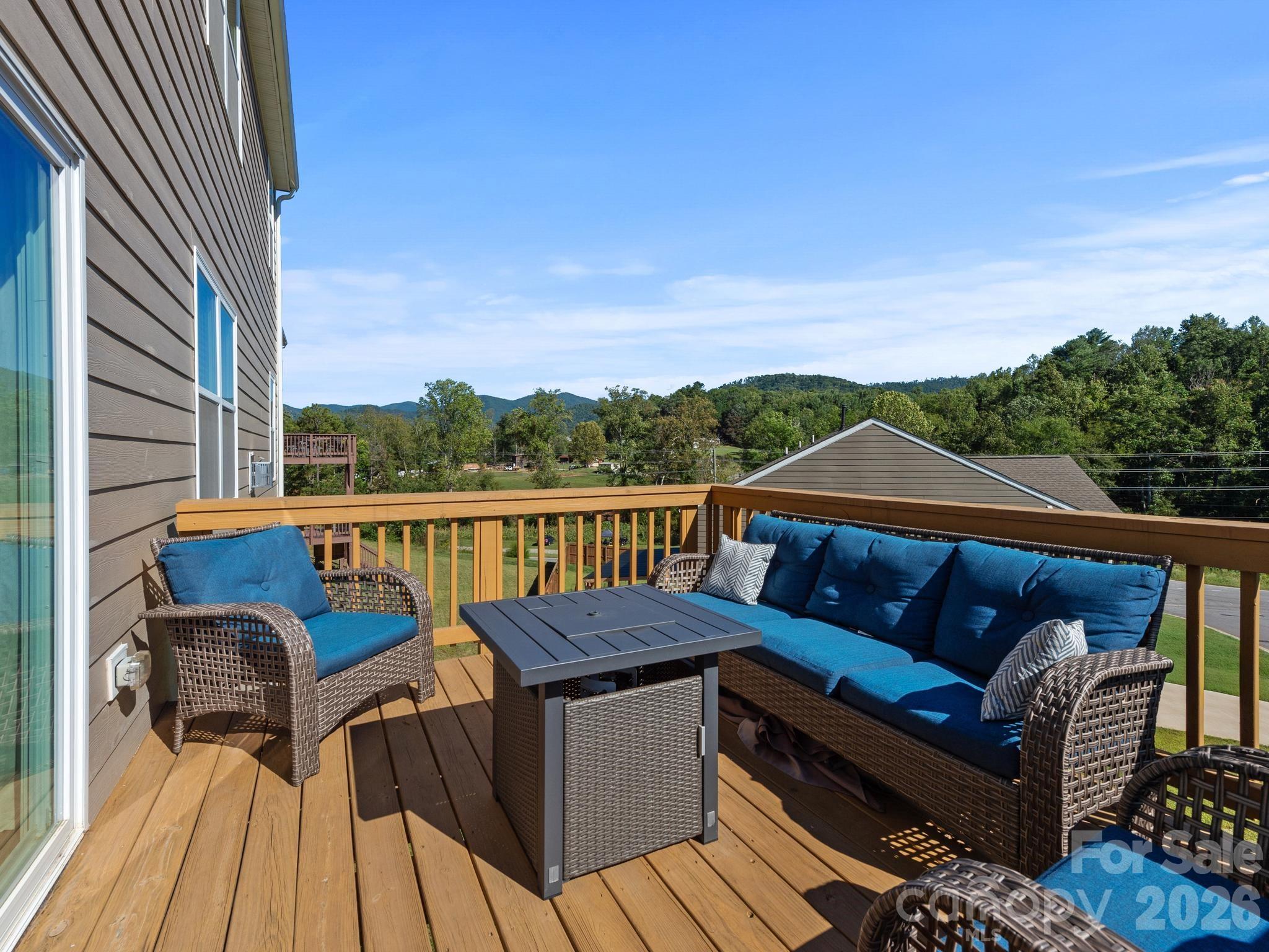 Elevated Deck off Dining - 166 Amblers Knoll Road, Weaverville
