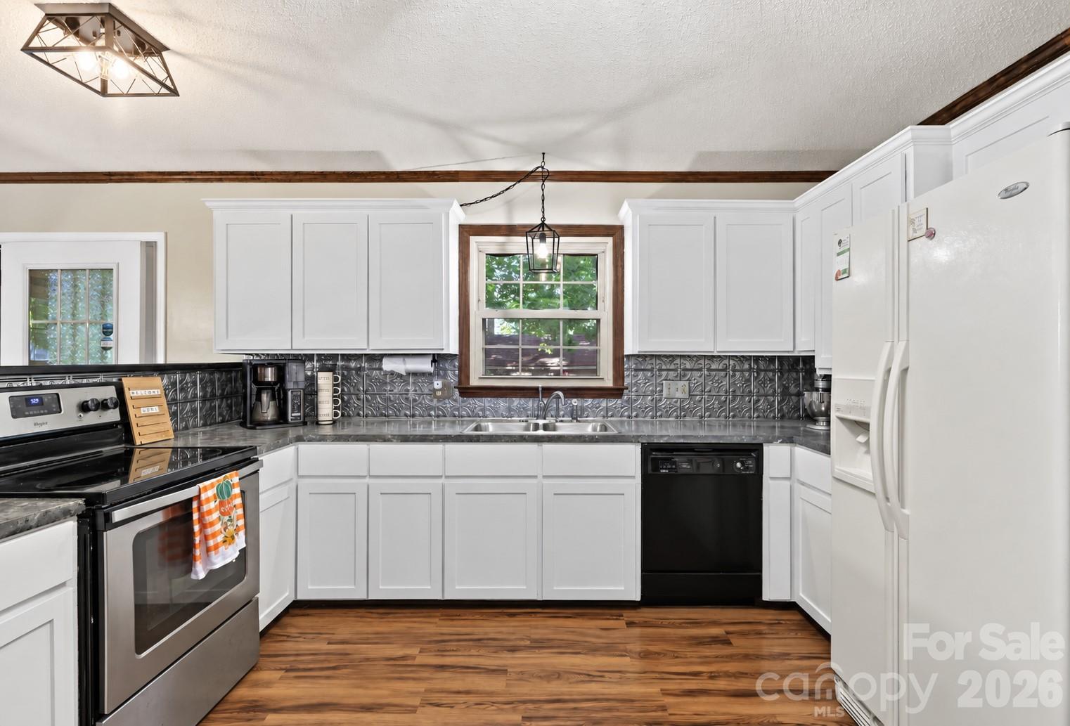 Single Family Residence at 1610 Springhaven Circle, Albemarle, photo 18 of 39