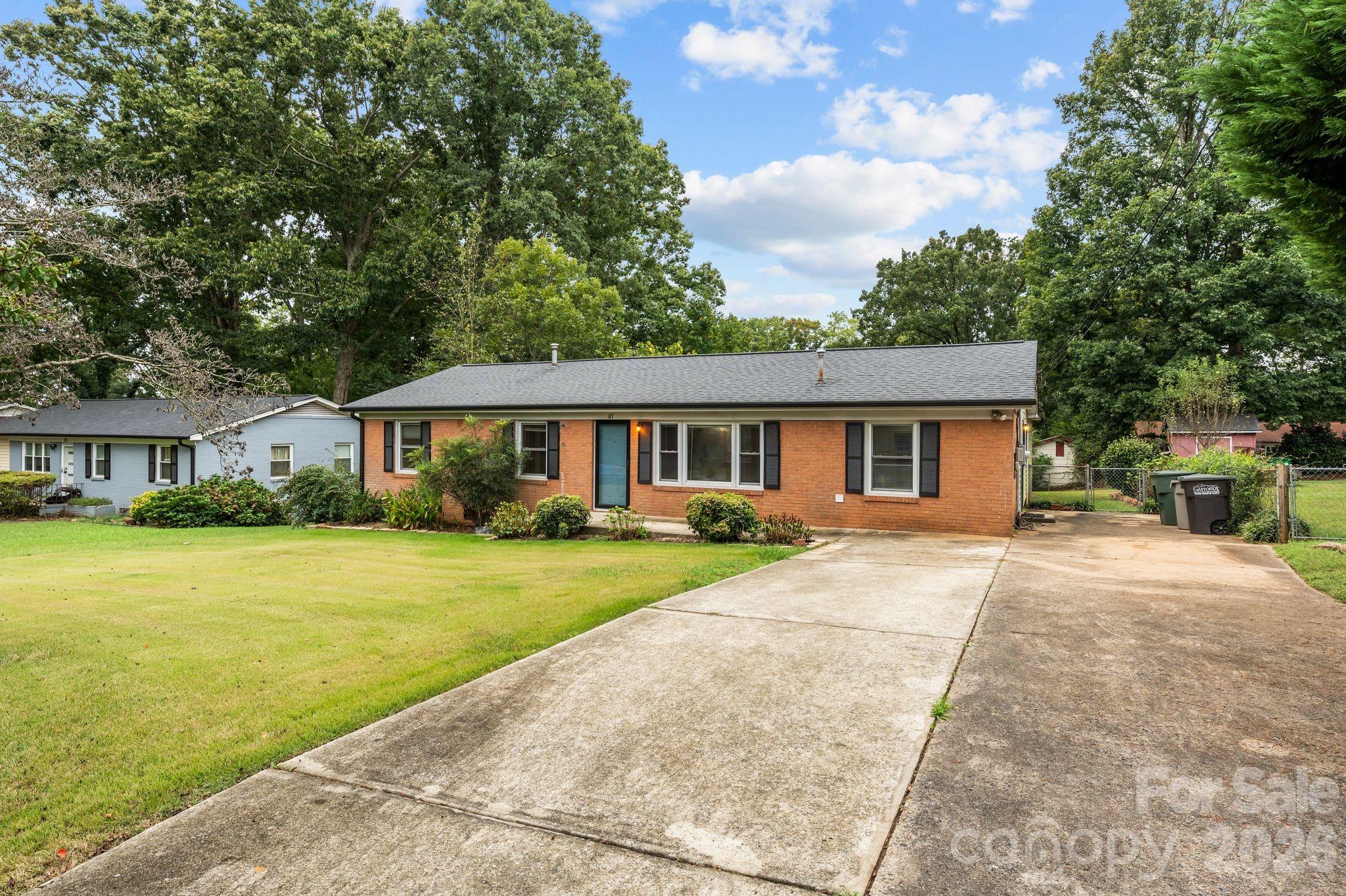 Single Family Residence at 117 Tremont Terrace, Bessemer City, photo 2 of 26