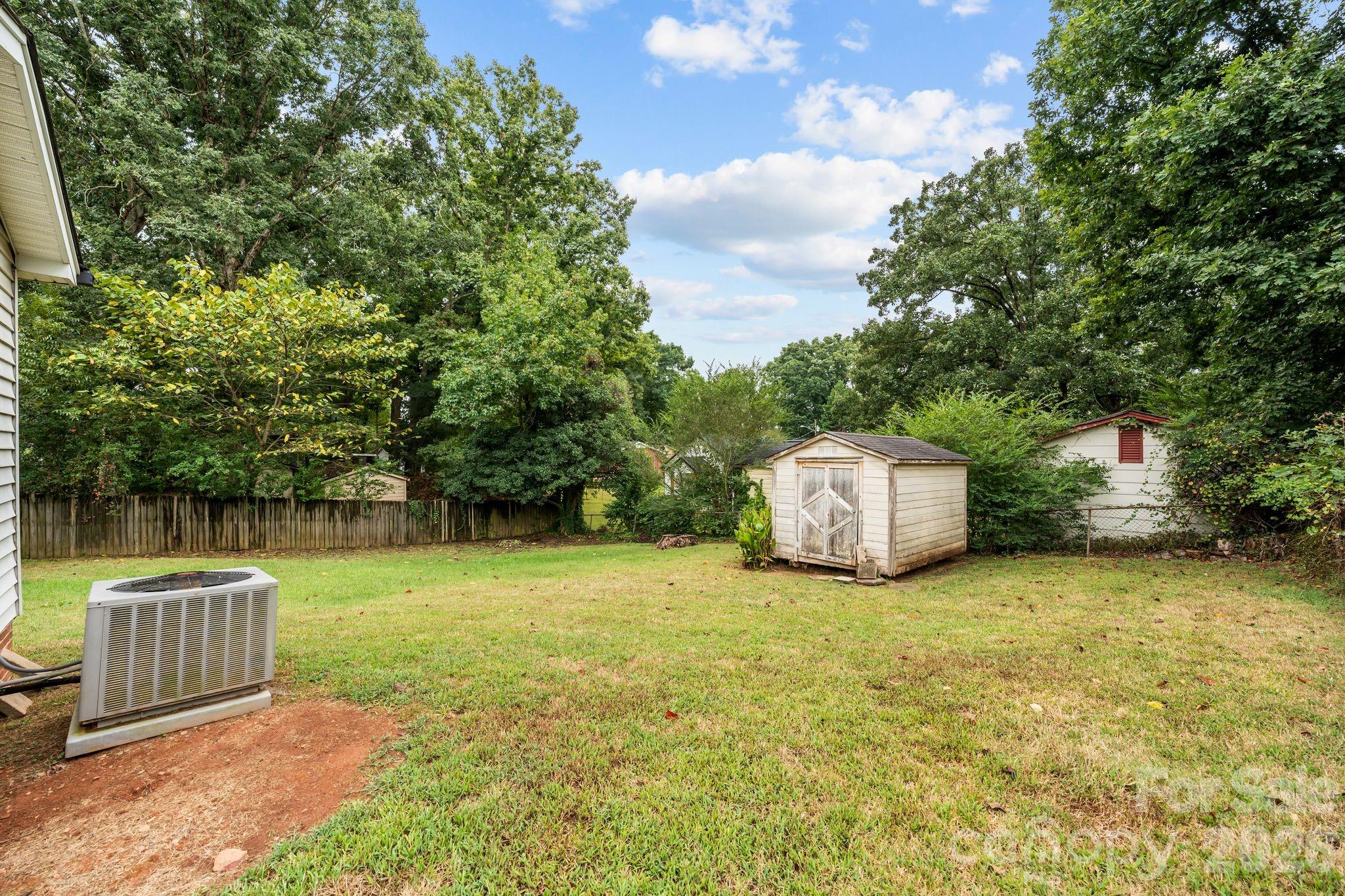 Single Family Residence at 117 Tremont Terrace, Bessemer City, photo 23 of 26