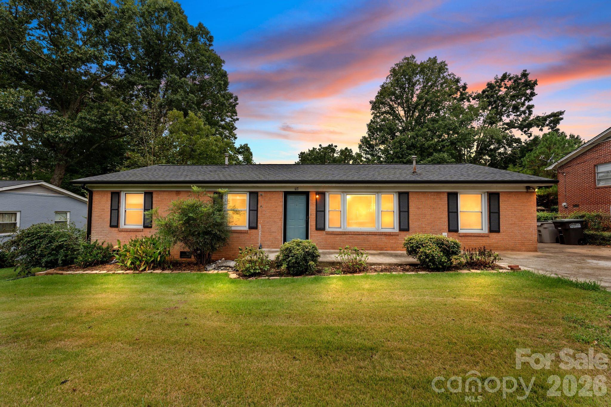 Virtual Twilight - 117 Tremont Terrace, Bessemer City