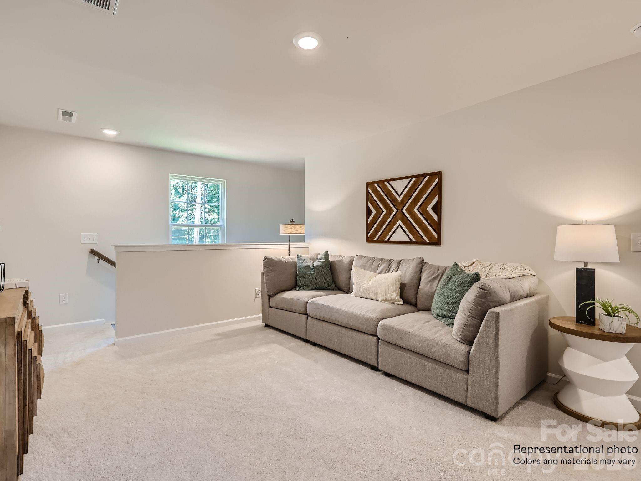 Single Family Residence at 4045 Oxford Glen Drive, Claremont, photo 6 of 7