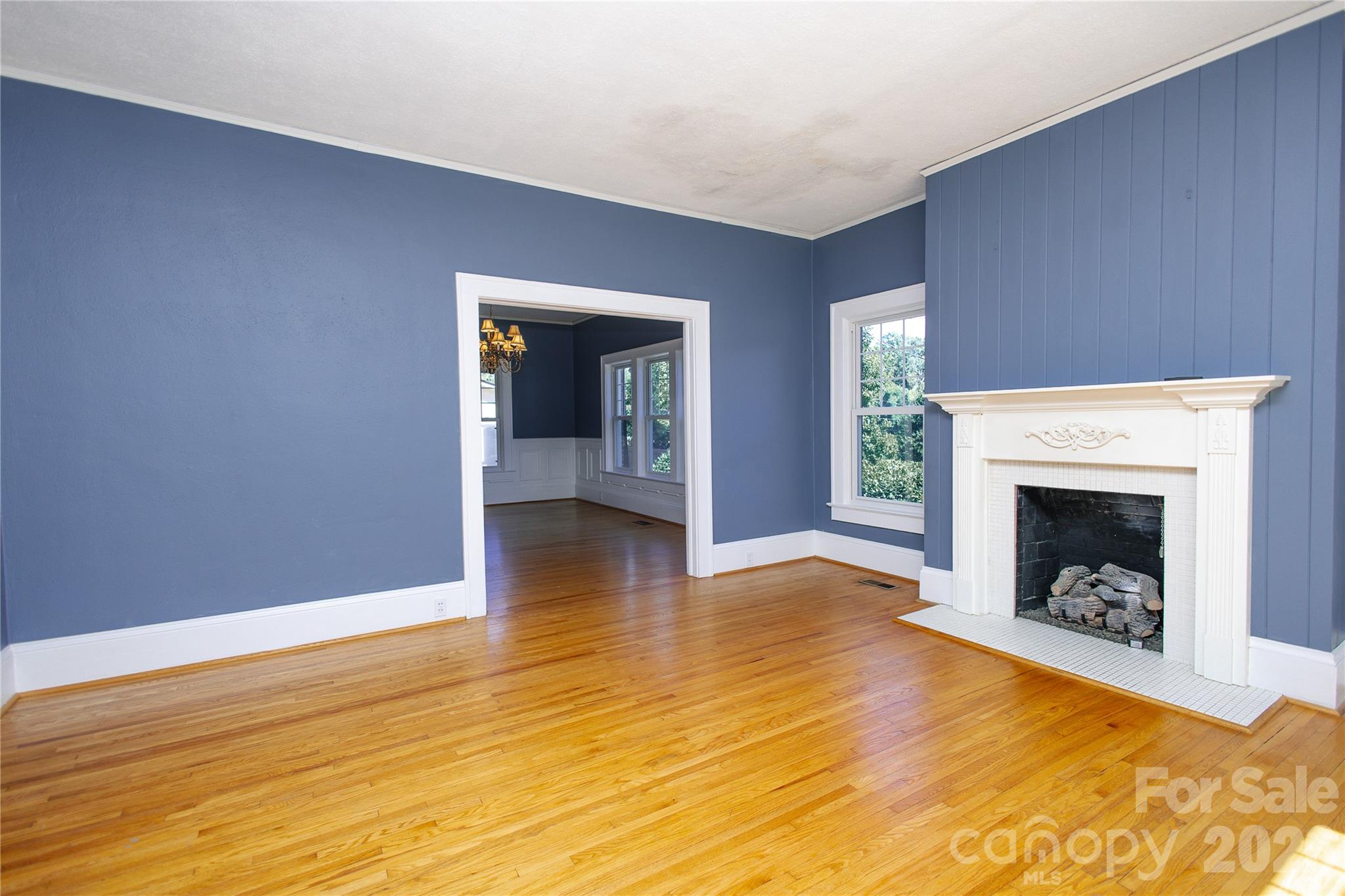 Single Family Residence at 569 Rutherford Road, Marion, photo 4 of 47
