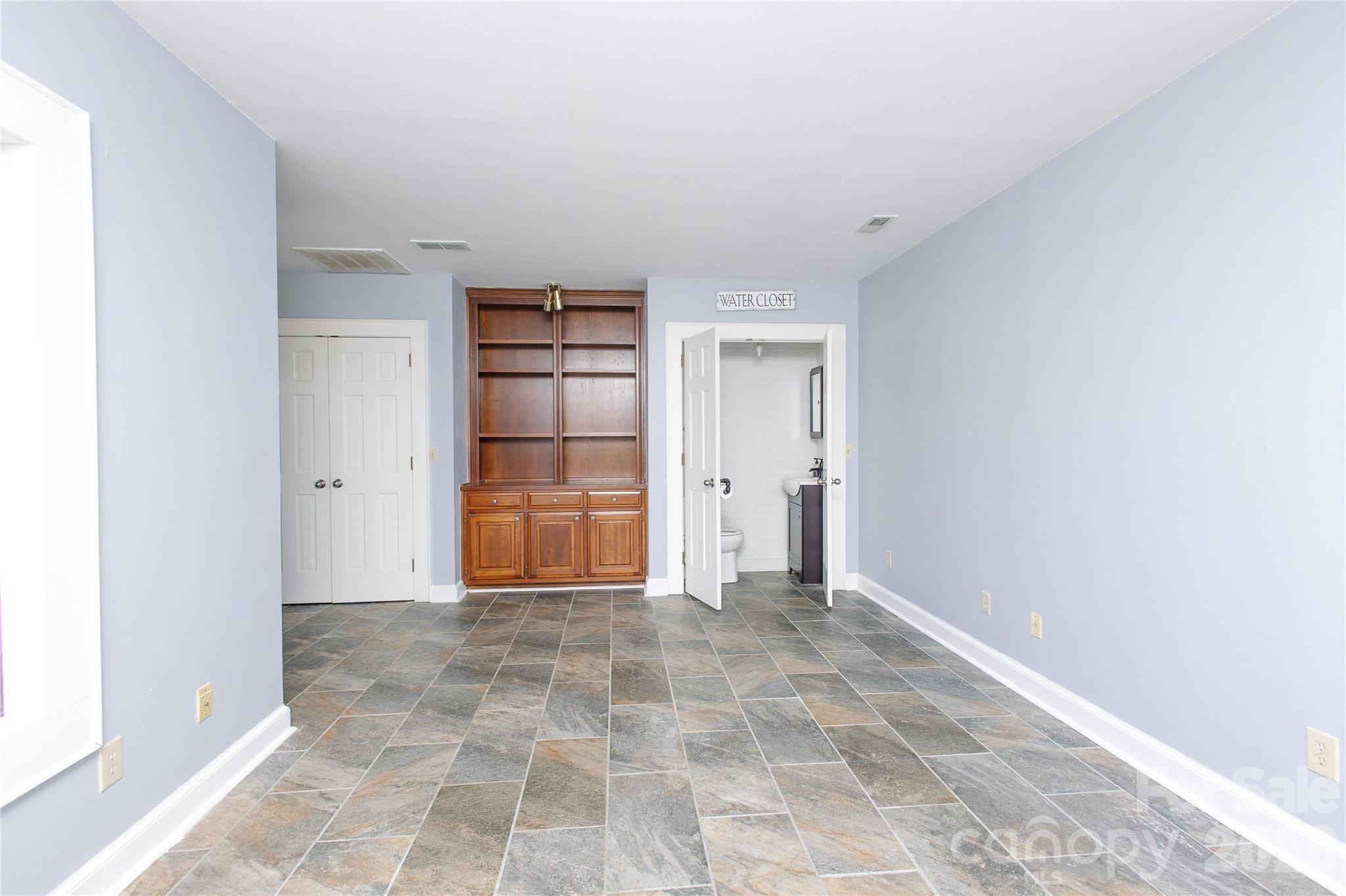 Single Family Residence at 569 Rutherford Road, Marion, photo 24 of 47