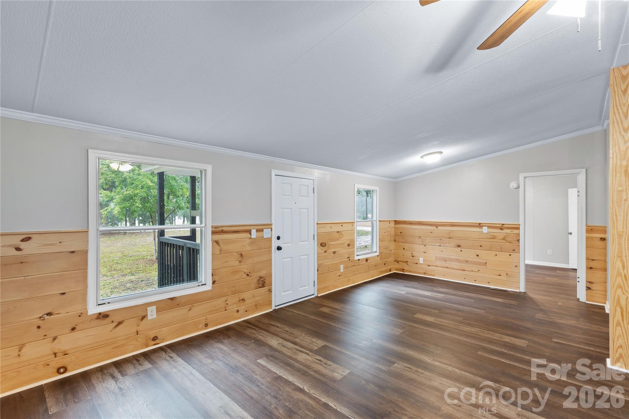 Single Family Residence at 6177 Shiloh Unity Road, Lancaster, photo 10 of 43