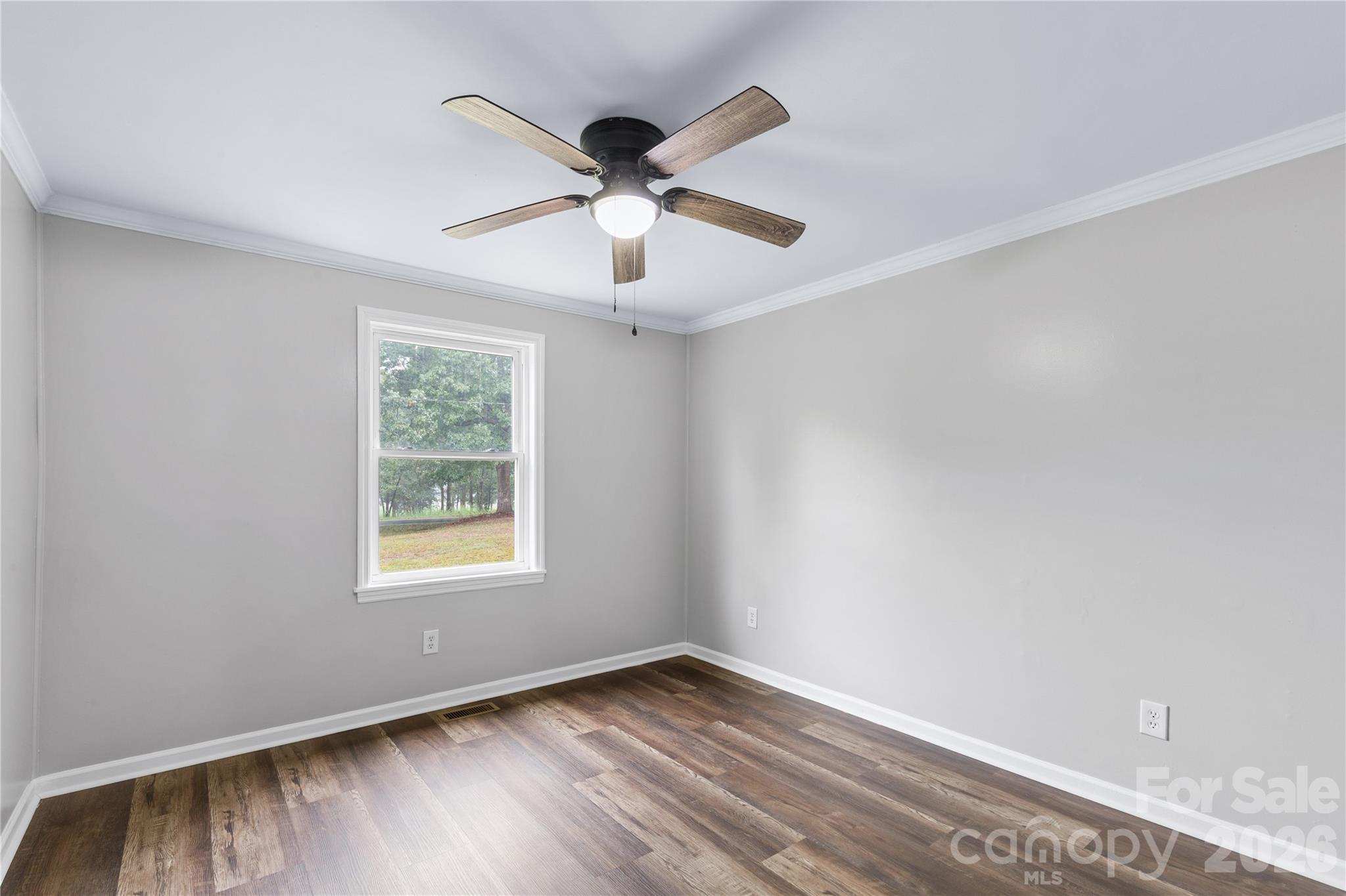Single Family Residence at 6177 Shiloh Unity Road, Lancaster, photo 21 of 43