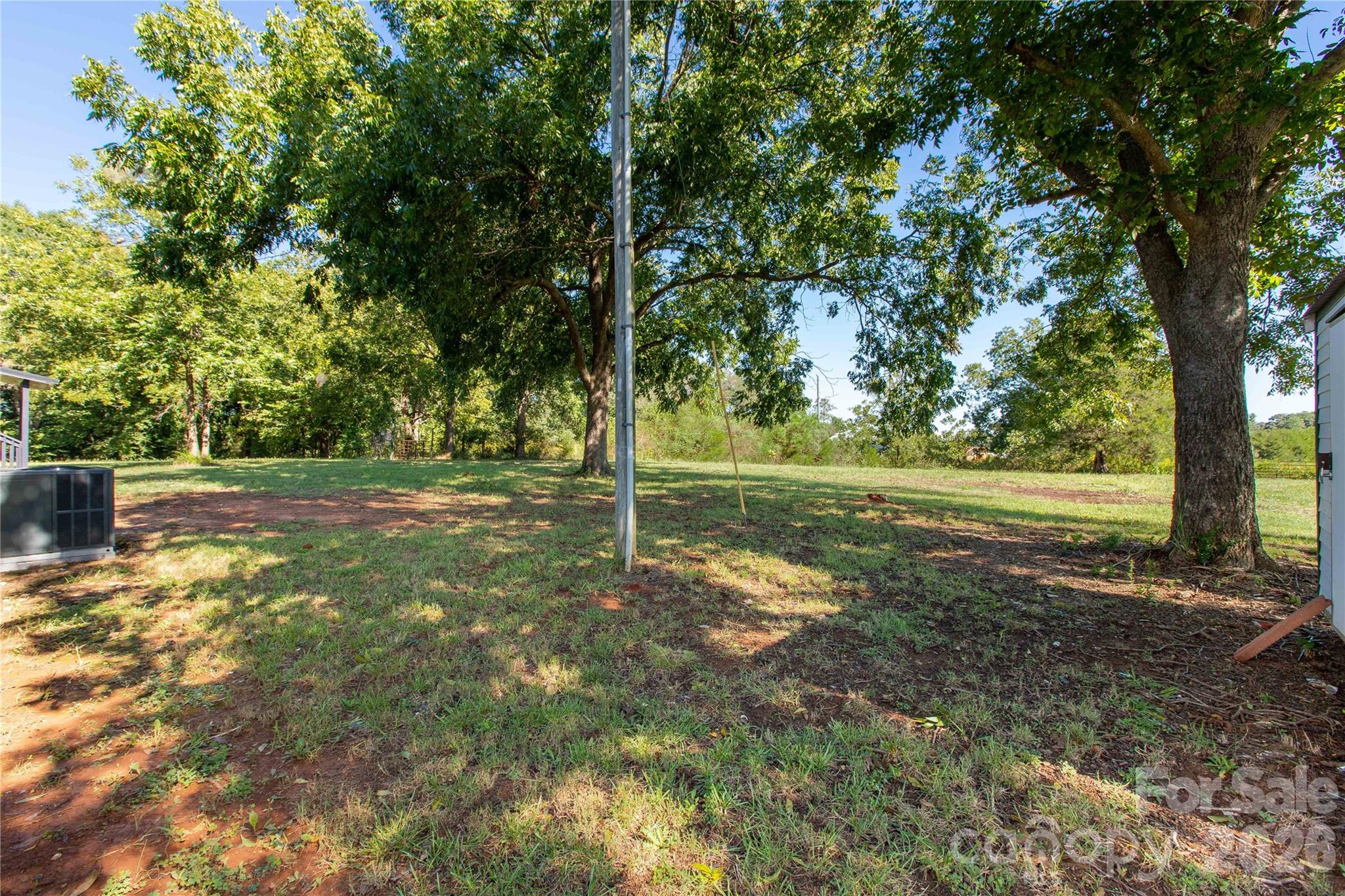 Single Family Residence at 6177 Shiloh Unity Road, Lancaster, photo 36 of 43