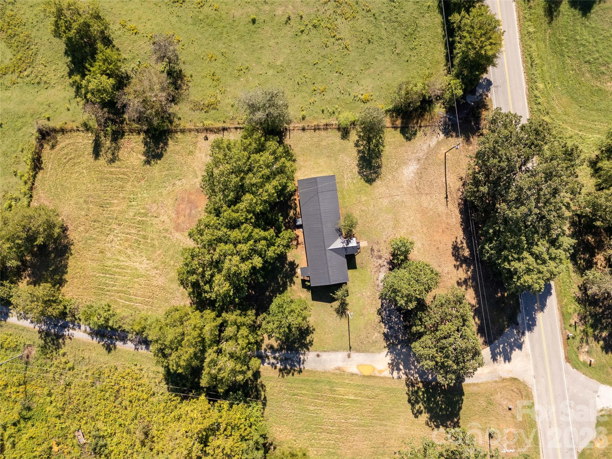 Single Family Residence at 6177 Shiloh Unity Road, Lancaster, photo 43 of 43