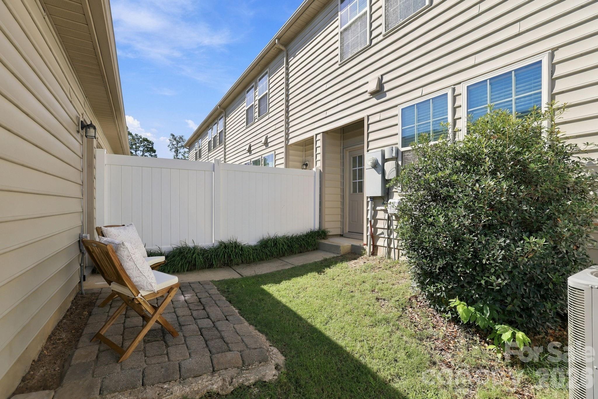 Townhouse at 6027 Turkey Oak Lane, Fort Mill, photo 23 of 28