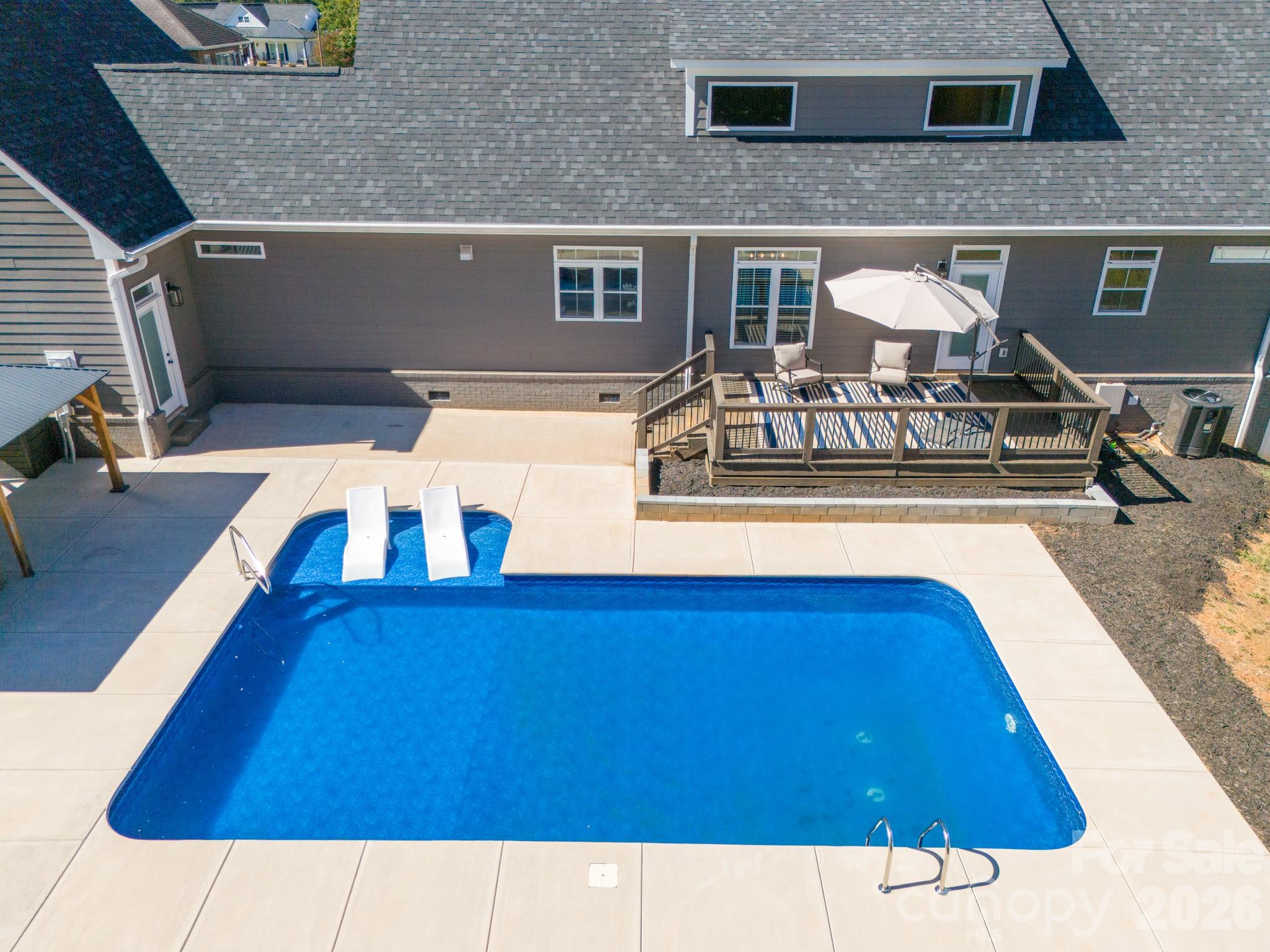 Single Family Residence at 6 Leisure Circle, Granite Falls, photo 3 of 48