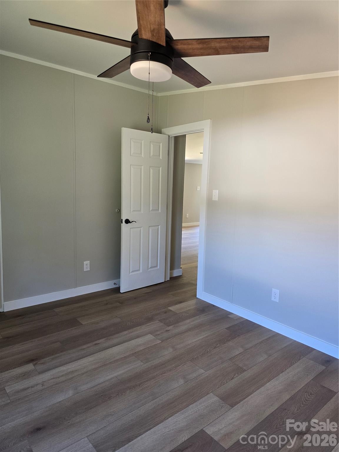 Linen Closet - 660 Childers Road, Cleveland