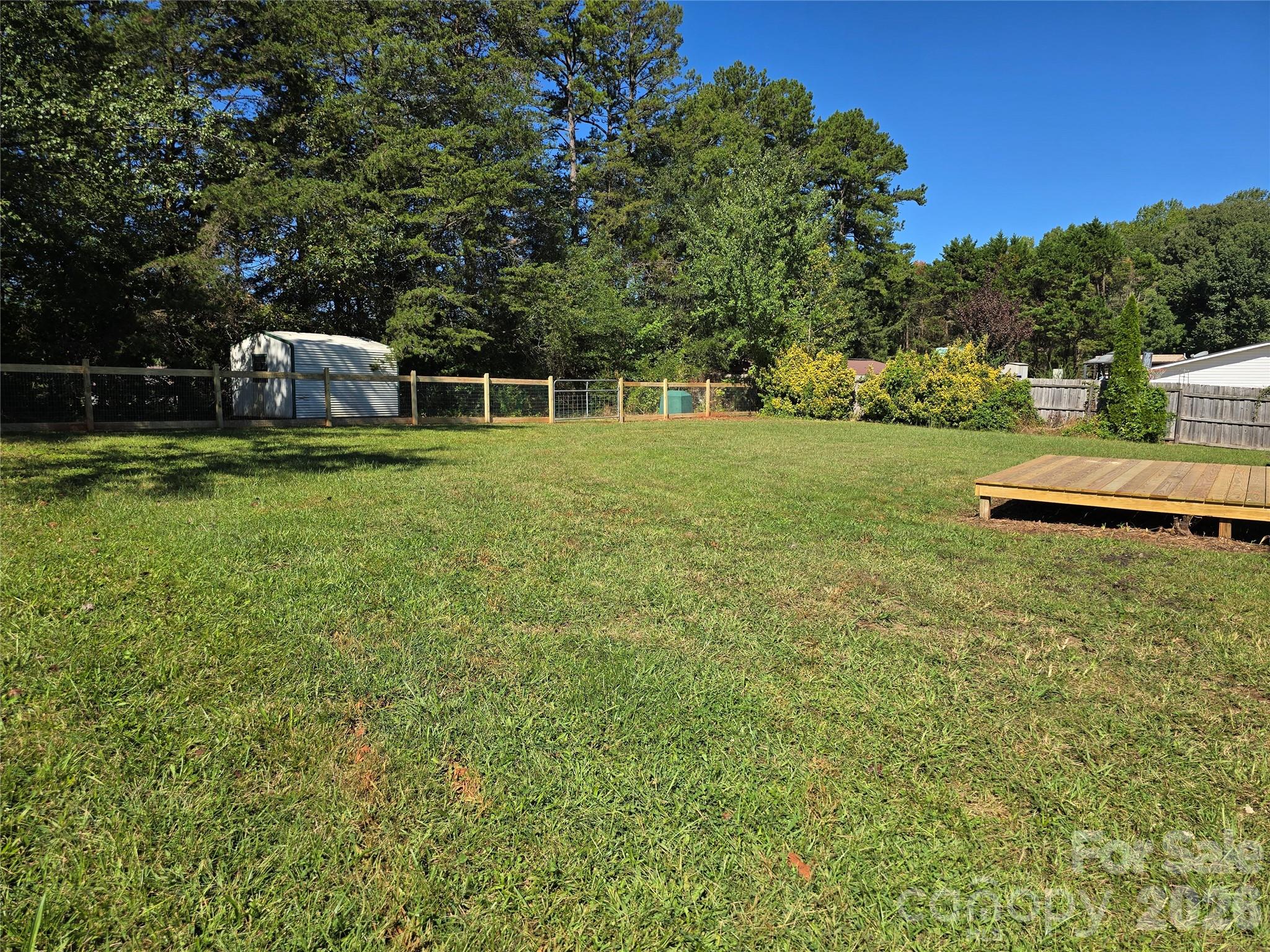 Large Backyard - 660 Childers Road, Cleveland