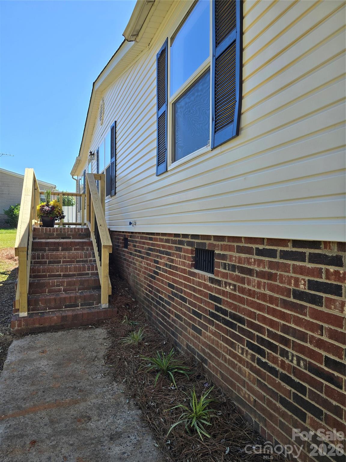 Steps to Front Porch - 660 Childers Road, Cleveland