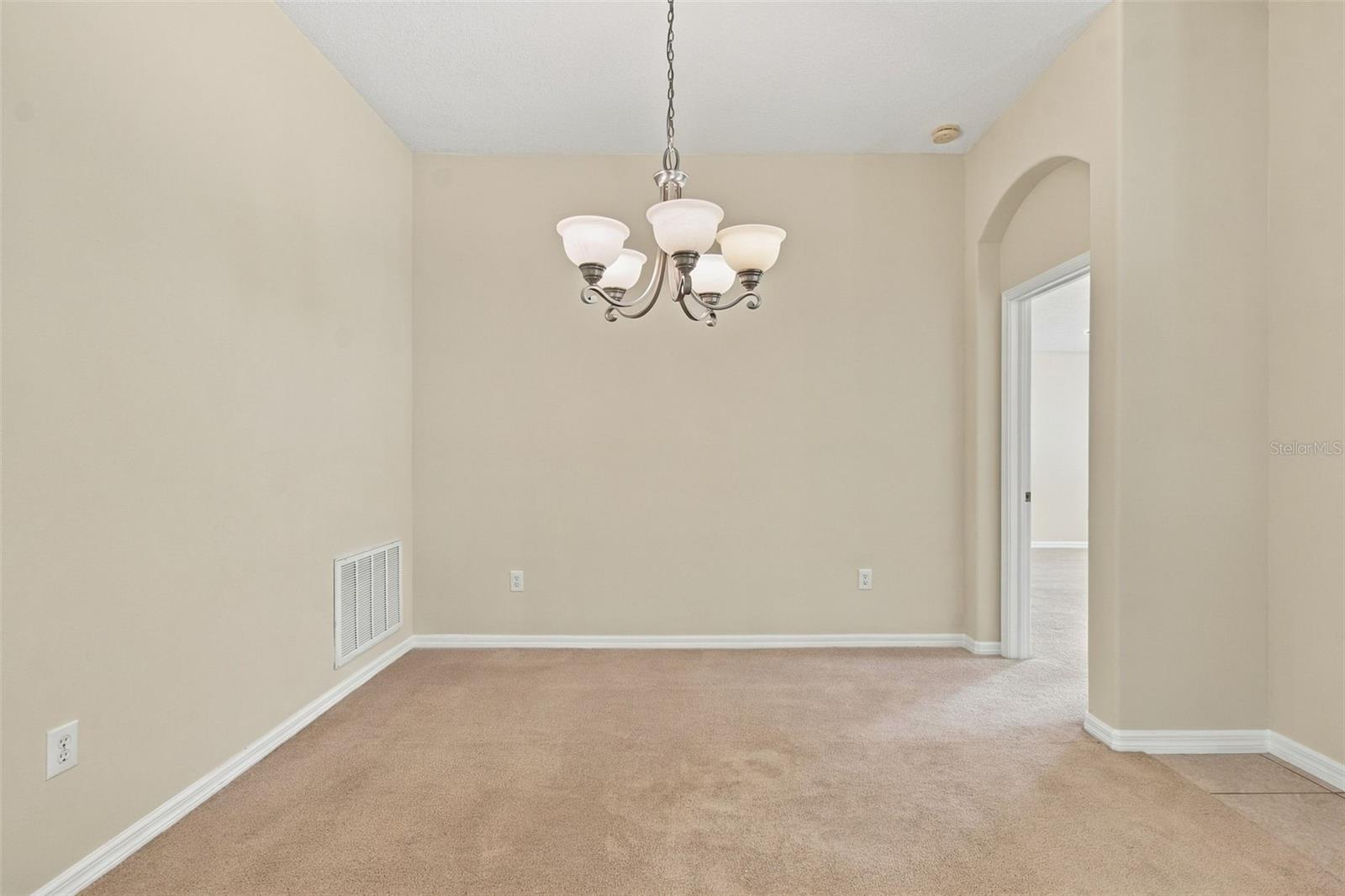 Single Family Residence at 10603 LIBERTY BELL DR, TAMPA, photo 7 of 37