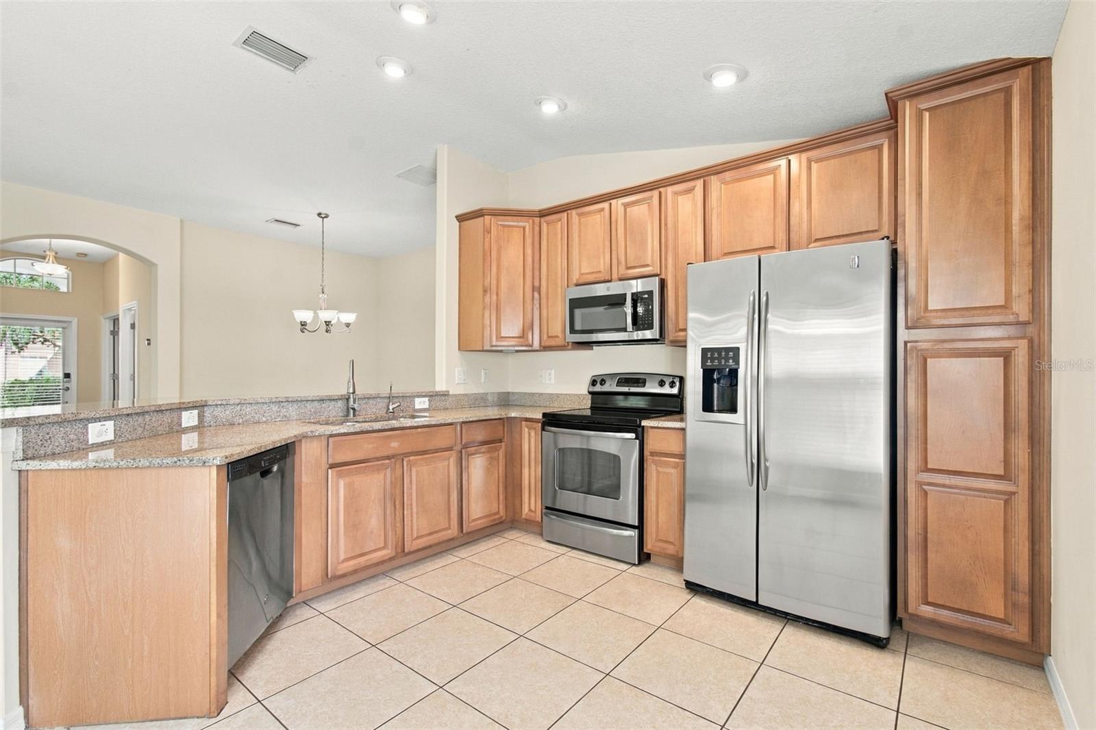 Single Family Residence at 10603 LIBERTY BELL DR, TAMPA, photo 11 of 37